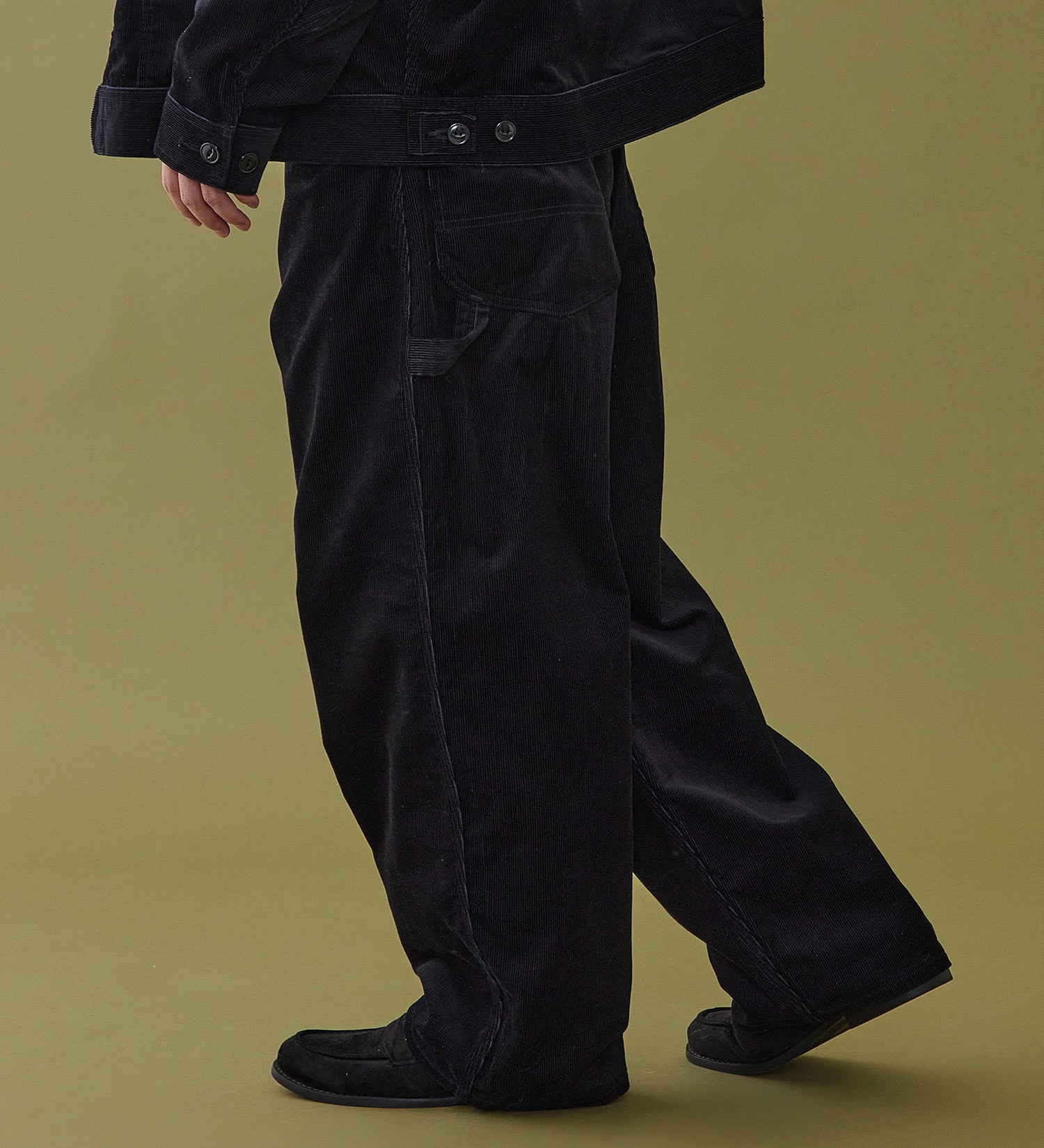 Lee(リー)のSUPERSIZED ビッグシルエットペインターコーデュロイパンツ/DUNGAREES セットアップ対応|パンツ/パンツ/メンズ|チャコール