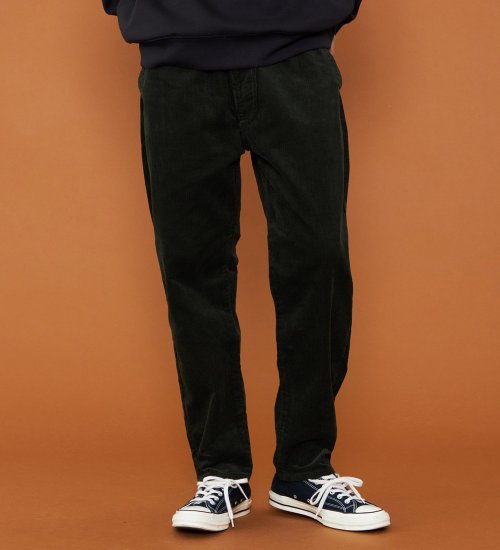 Lee(リー)の【試着対象】【暖】FLeeasy CORDUROY すっきりナロー/イージーパンツ|パンツ/パンツ/メンズ|ダークグリーン