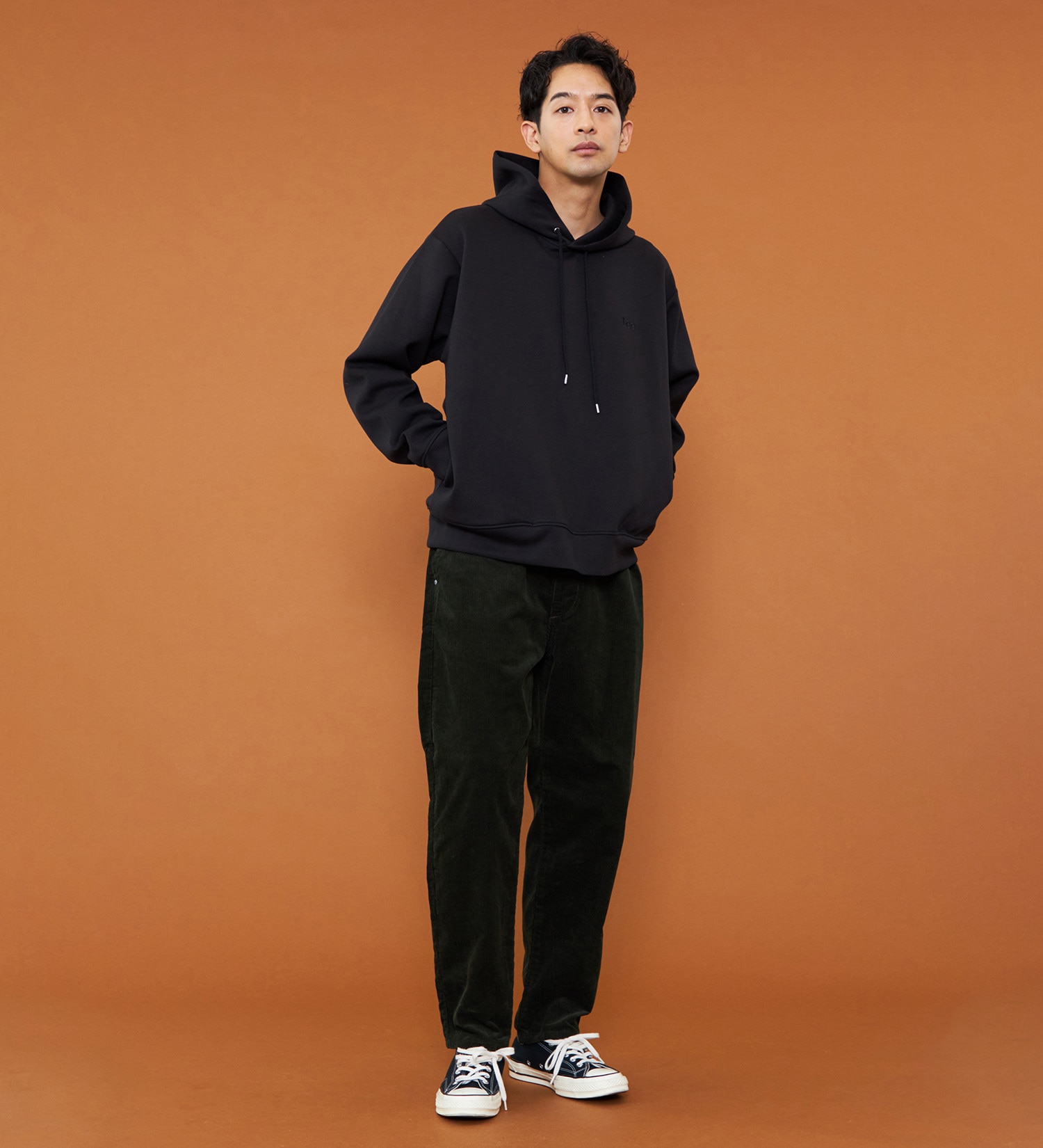 Lee(リー)の【試着対象】【暖】FLeeasy CORDUROY すっきりナロー/イージーパンツ|パンツ/パンツ/メンズ|ダークグリーン