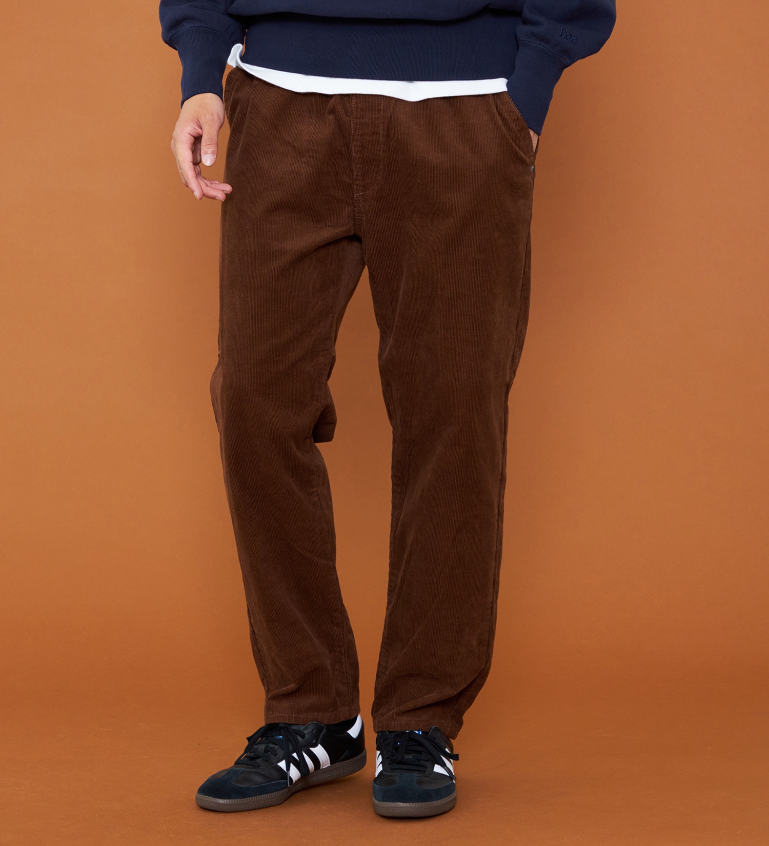 Lee(リー)の【試着対象】【暖】FLeeasy CORDUROY すっきりナロー/イージーパンツ|パンツ/パンツ/メンズ|ブラウン