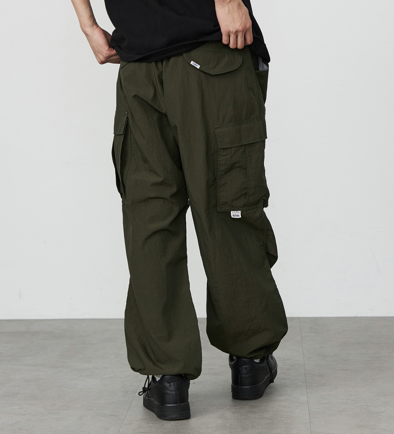 Lee(リー)の【ポイントアップ対象】FLeeasy CARGO/イージーカーゴパンツ ゆったりシルエット|パンツ/パンツ/メンズ|オリーブ