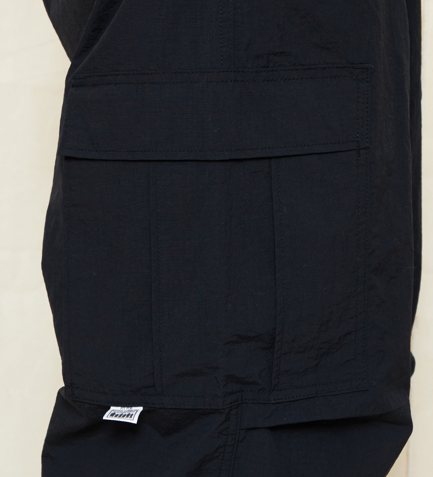 Lee(リー)の【ポイントアップ対象】FLeeasy CARGO/イージーカーゴパンツ ゆったりシルエット|パンツ/パンツ/メンズ|ブラック