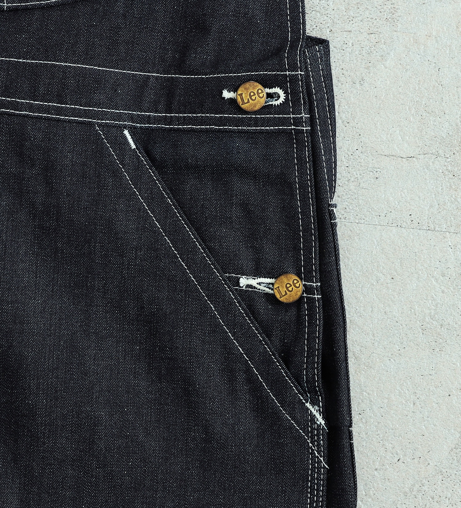 Lee(リー)の【公式EC別注】DUNGAREES オーバーオールパンツ 数量限定|オールインワン/サロペット/オーバーオール/メンズ|インディゴ未洗い