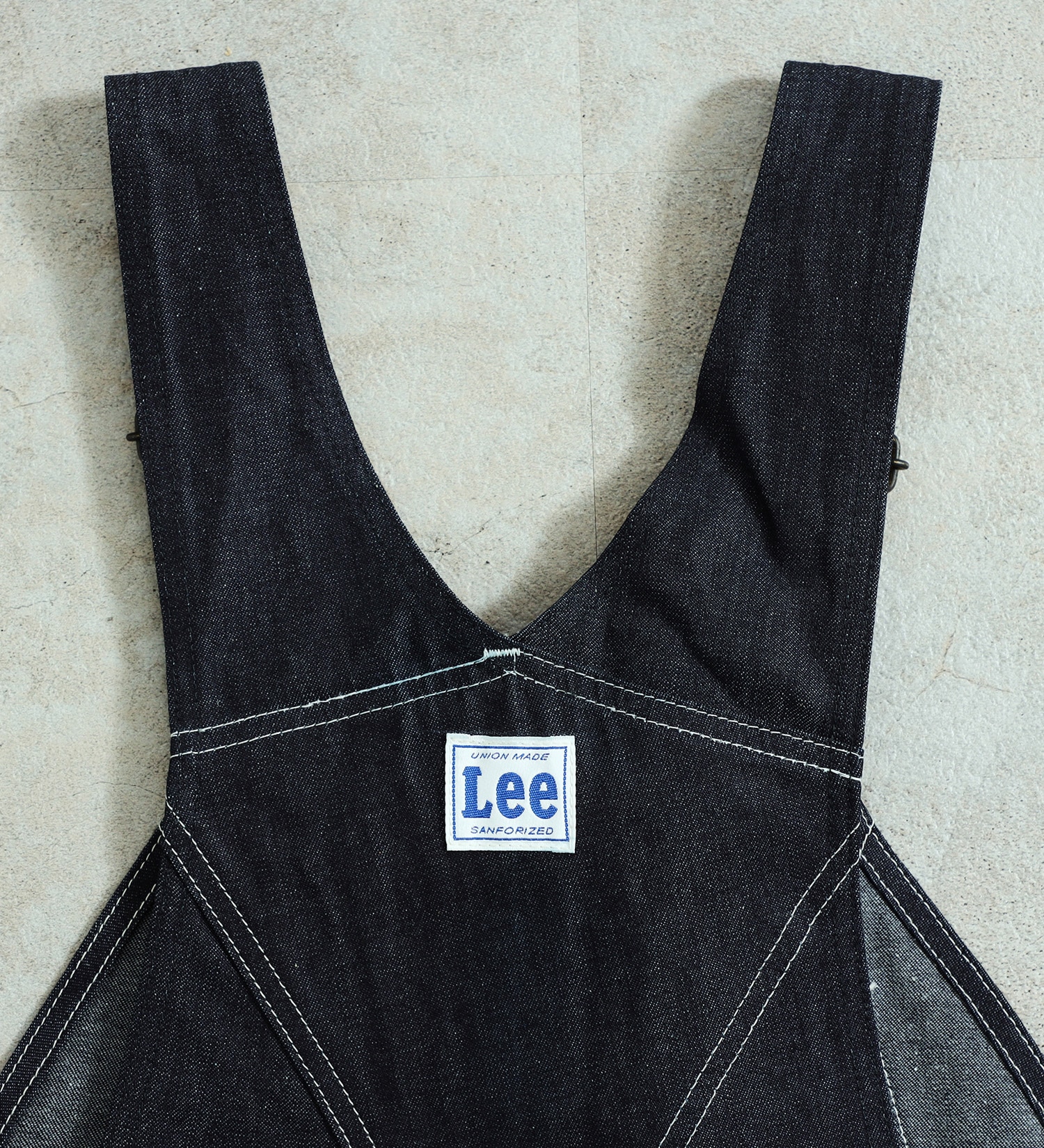 Lee(リー)の【公式EC別注】DUNGAREES オーバーオールパンツ 数量限定|オールインワン/サロペット/オーバーオール/メンズ|インディゴ未洗い