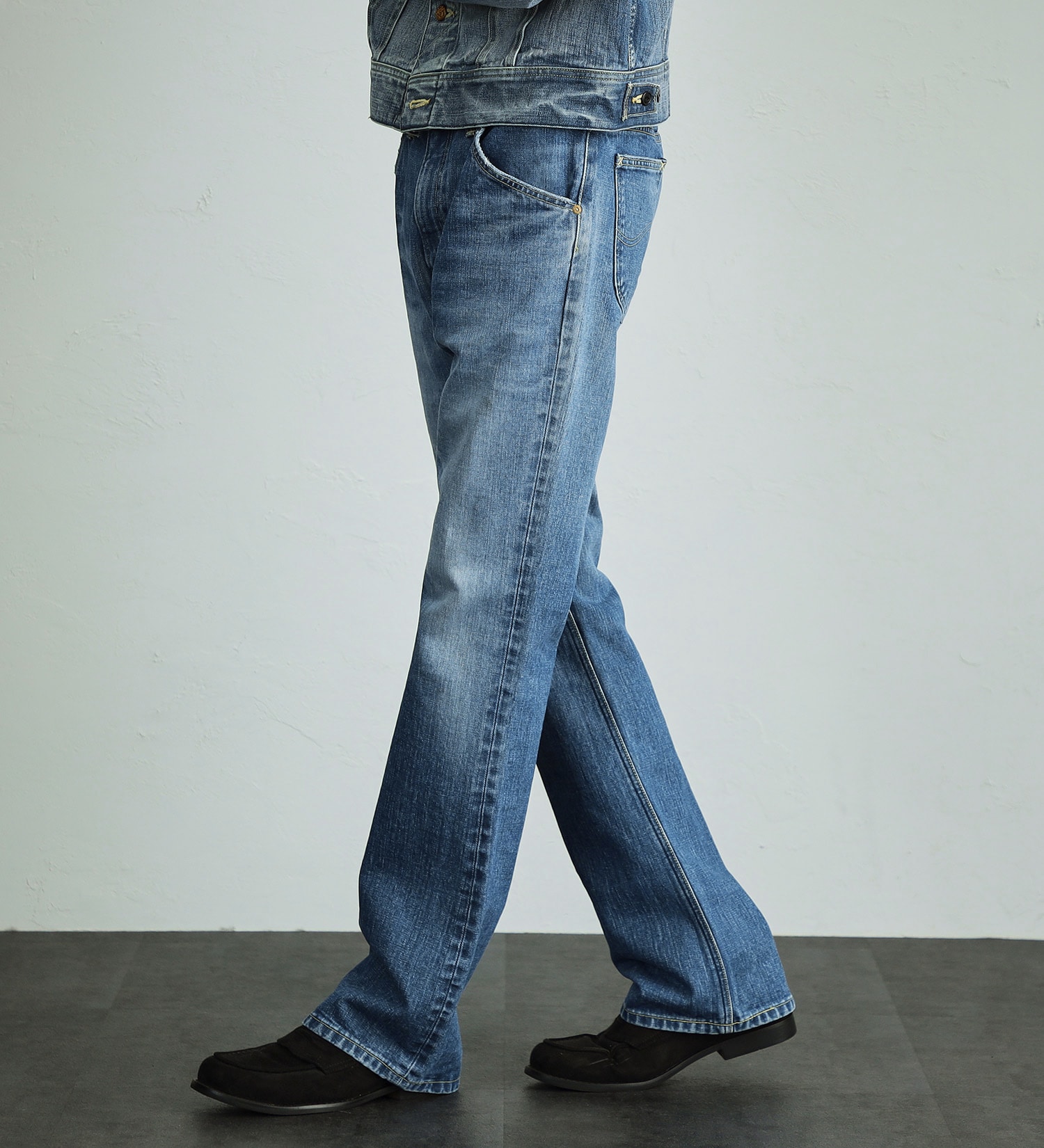 Lee(リー)の【股下長め(86cm)】AMERICAN RIDERS 102 ブーツカットジーンズ|パンツ/デニムパンツ/メンズ|中色ブルー