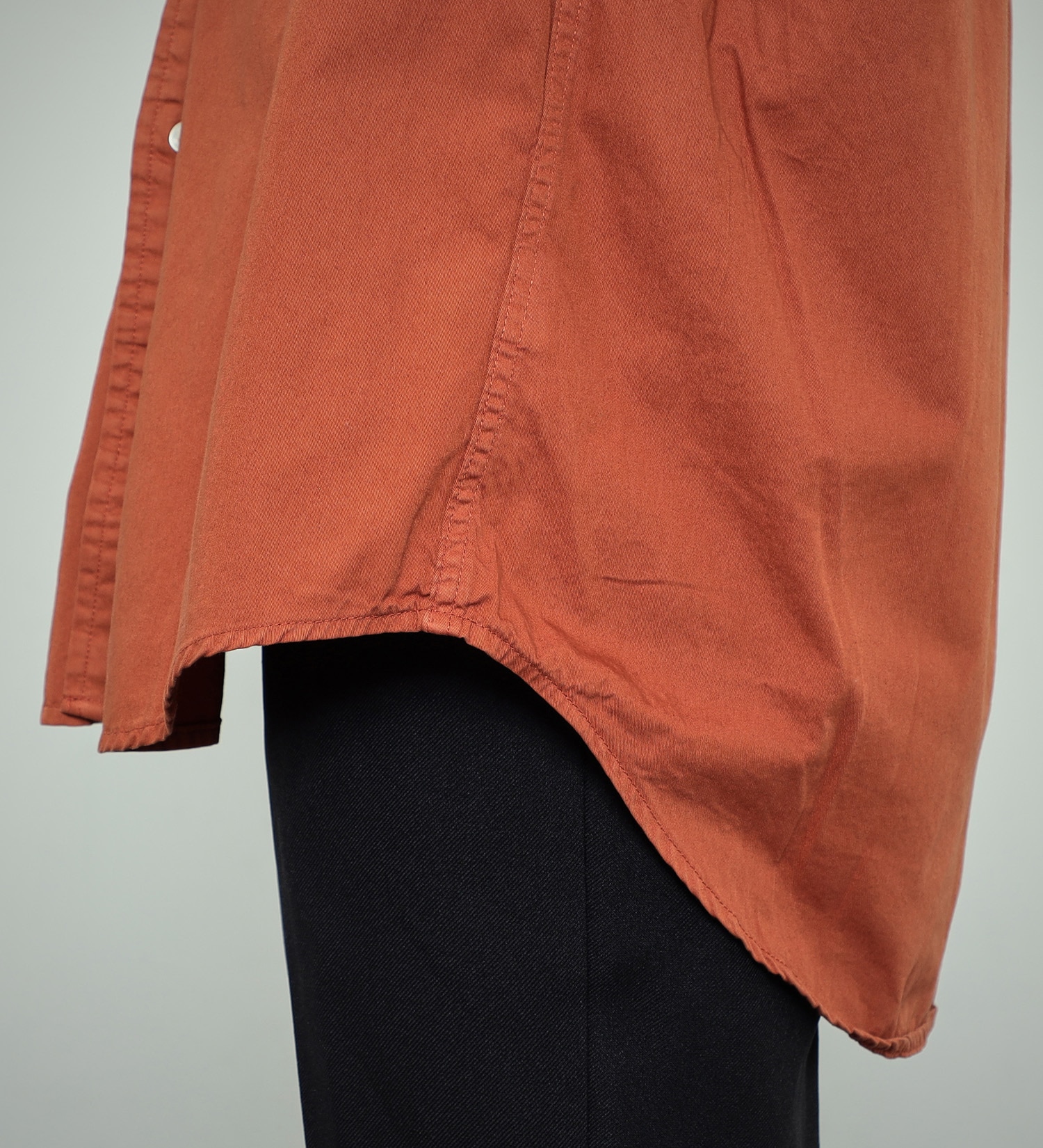 Lee(リー)の【カート割対象】【FINAL SALE】ボタンダウンシャツ デニム/カラー|トップス/シャツ/ブラウス/メンズ|オレンジ
