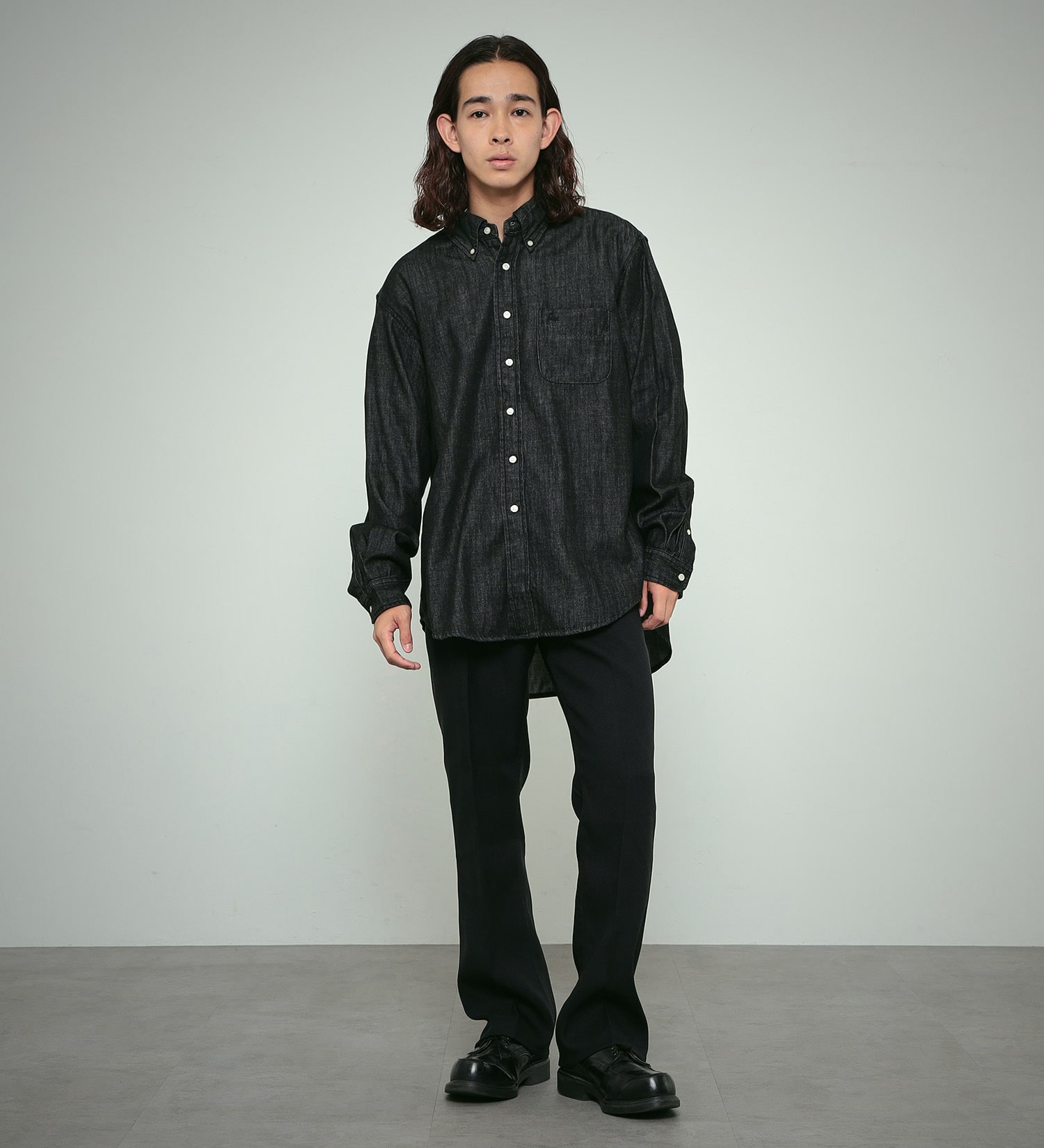 Lee(リー)の【カート割対象】【FINAL SALE】ボタンダウンシャツ デニム/カラー|トップス/シャツ/ブラウス/メンズ|ブラックデニム