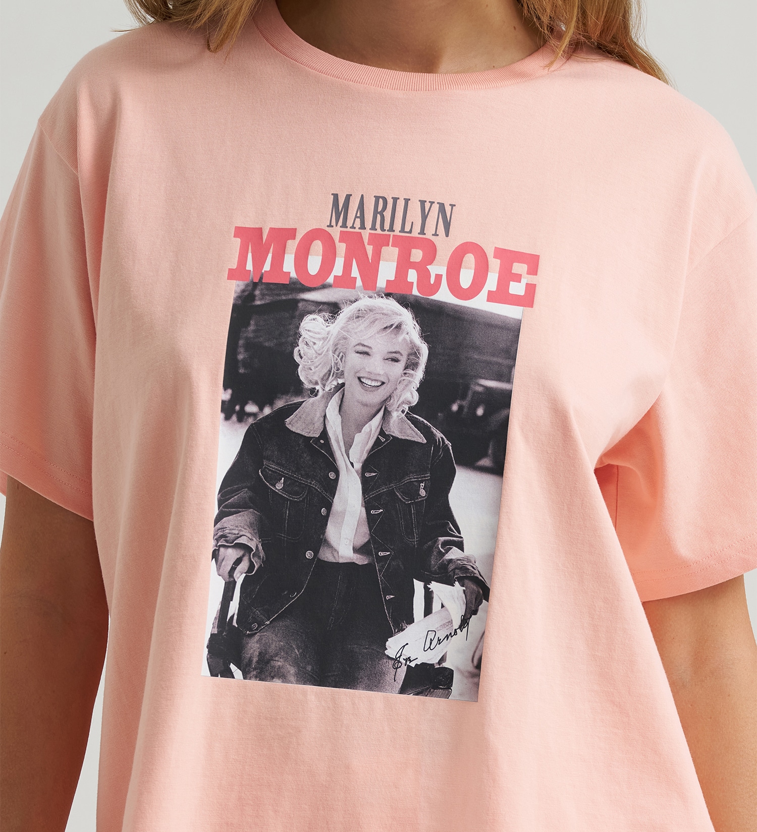 Lee(リー)の【Global Collaboration】Lee x Marilyn Monroe Girlfriend Tee PEACH BUD|トップス/Tシャツ/カットソー/レディース|ピンク
