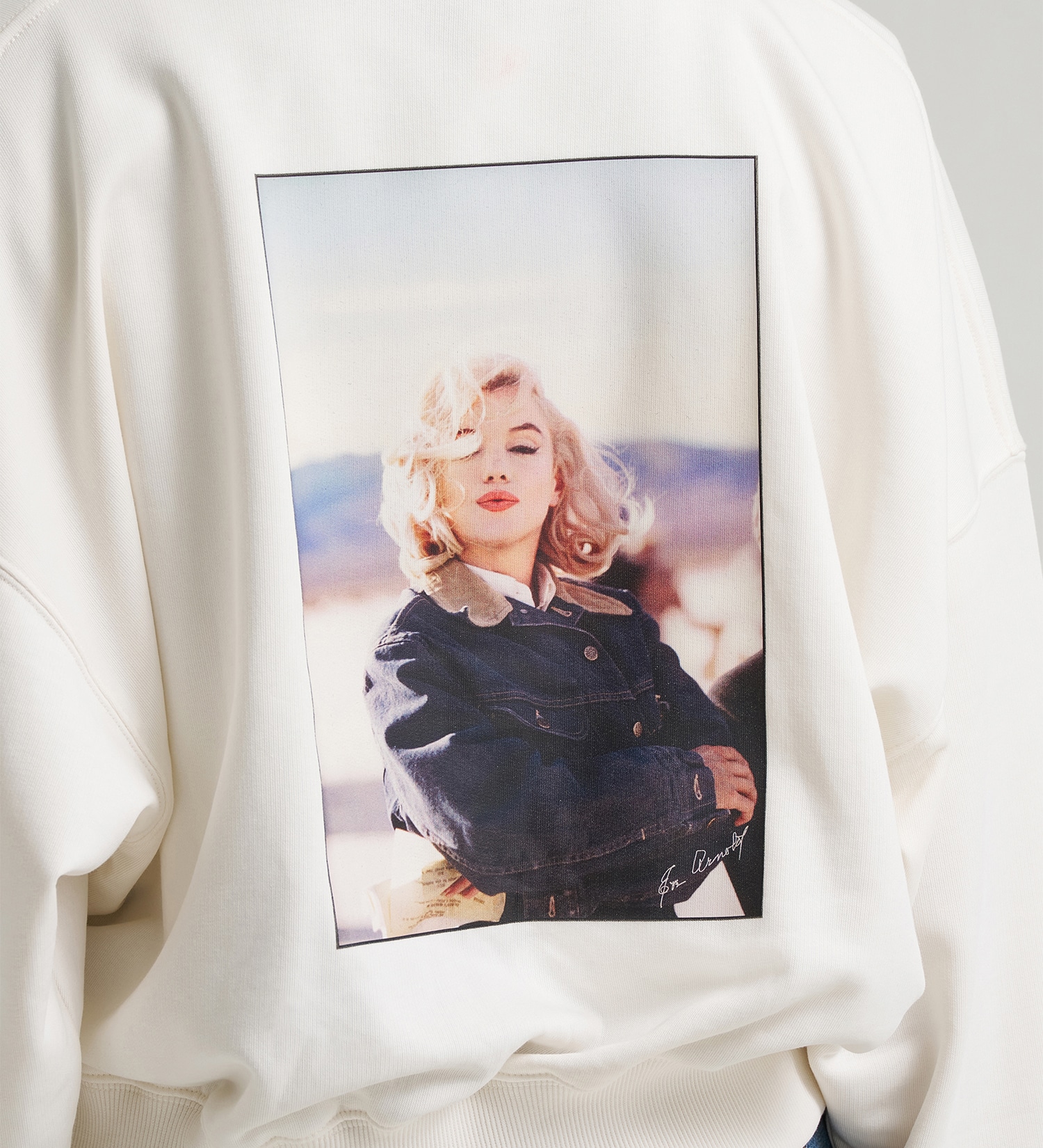 Lee(リー)の【Global Collaboration】Lee x Marilyn Monroe Crew Sweatshirts STAR WHITE|トップス/スウェット/レディース|ホワイト