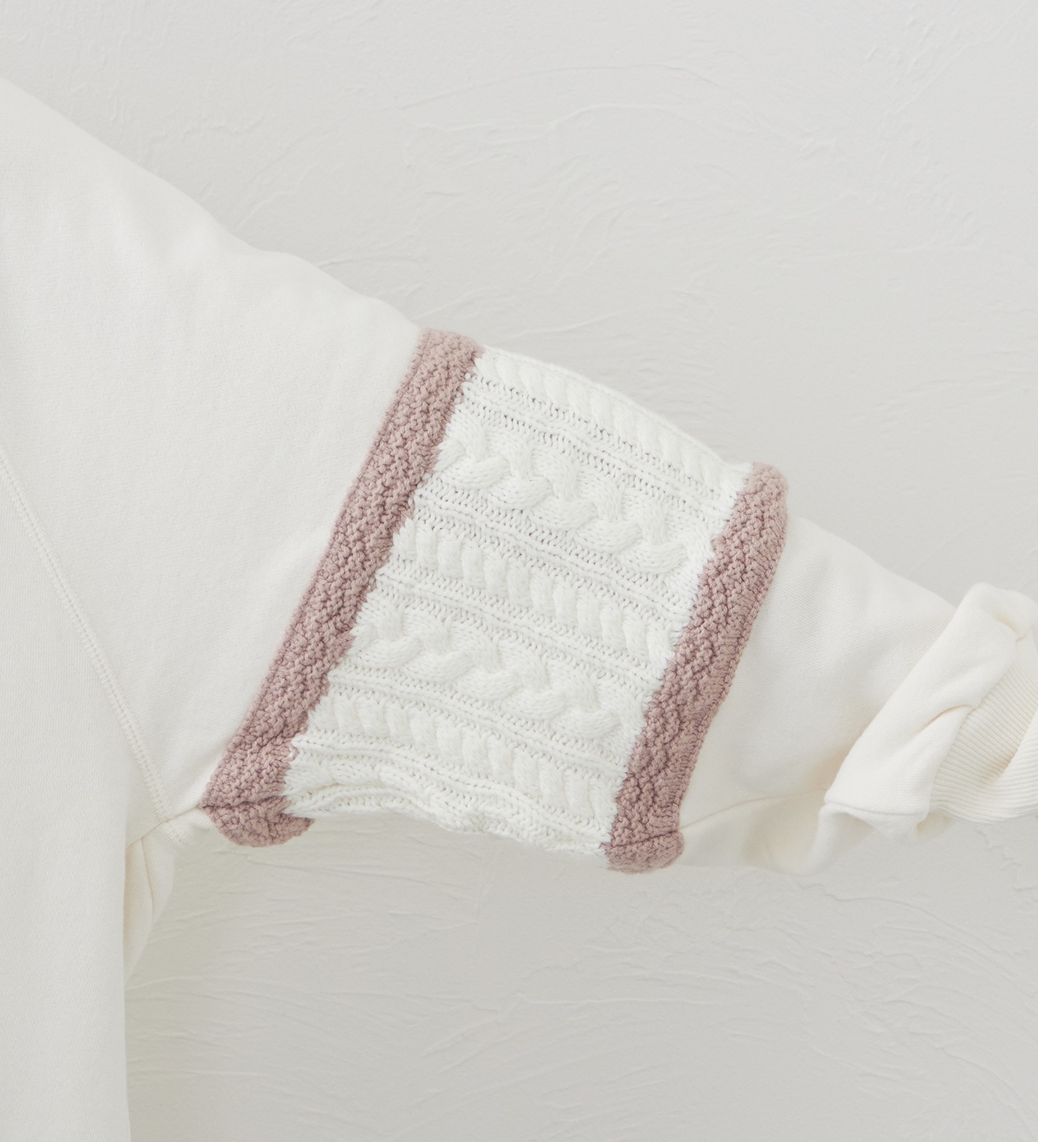 Lee(リー)のKNITPANELSLEEVE SWEAT/ニットパネルスリーブスウェット【親子】|トップス/スウェット/レディース|ピンク