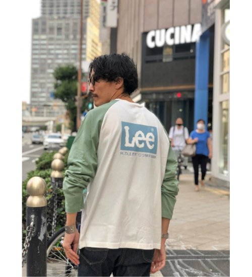 Lee(リー)のボックスロゴバックプリント長袖Ｔシャツ【親子リンクコーデ対応】|トップス/Tシャツ/カットソー/メンズ|グリーン
