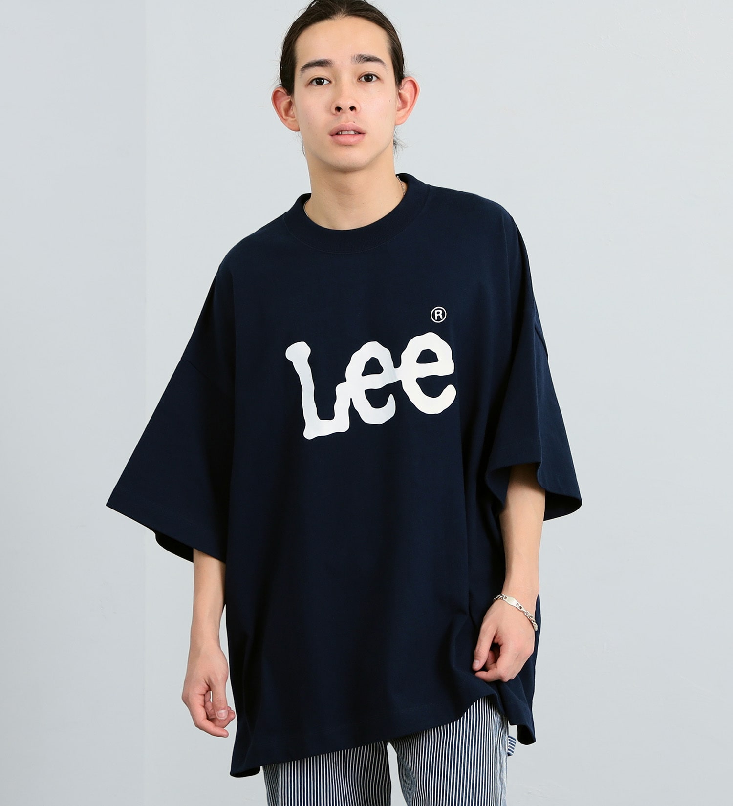 Lee(リー)の【SUPER SIZED】Lee LOGO ショートスリーブTee|トップス/Tシャツ/カットソー/メンズ|ネイビー