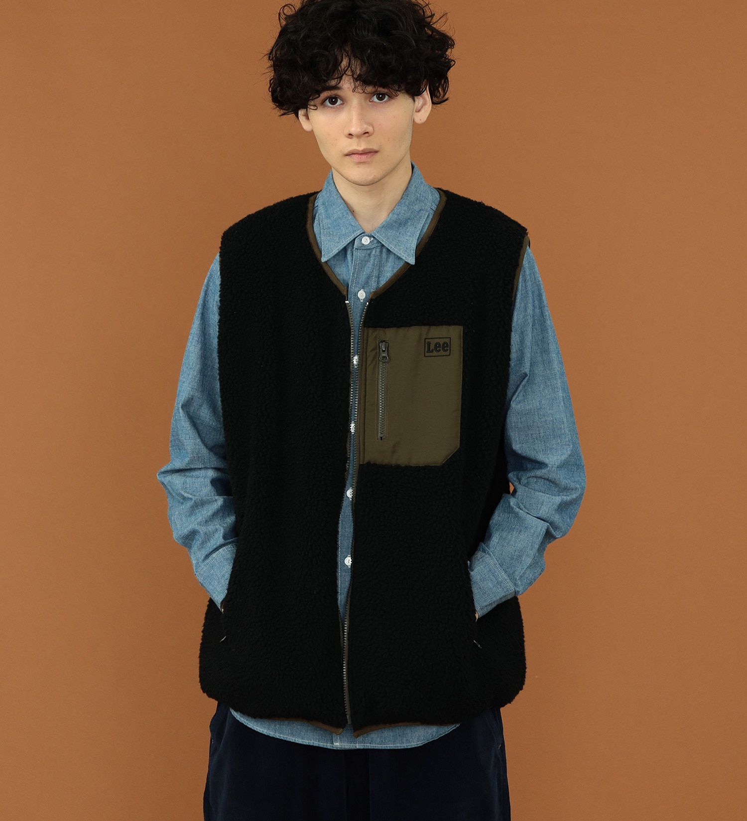 Lee(リー)の【OUTER FAIR 10％OFF】【SALE】【ユニセックス】【親子】Lee ボアベスト リバーシブル|トップス/その他トップス/メンズ|ブラック