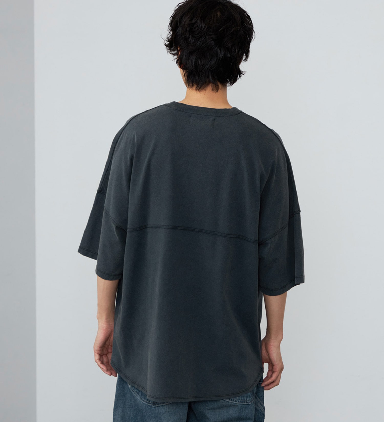 Lee(リー)のラウンドヘムショートスリーブTシャツ|トップス/Tシャツ/カットソー/メンズ|チャコールグレー