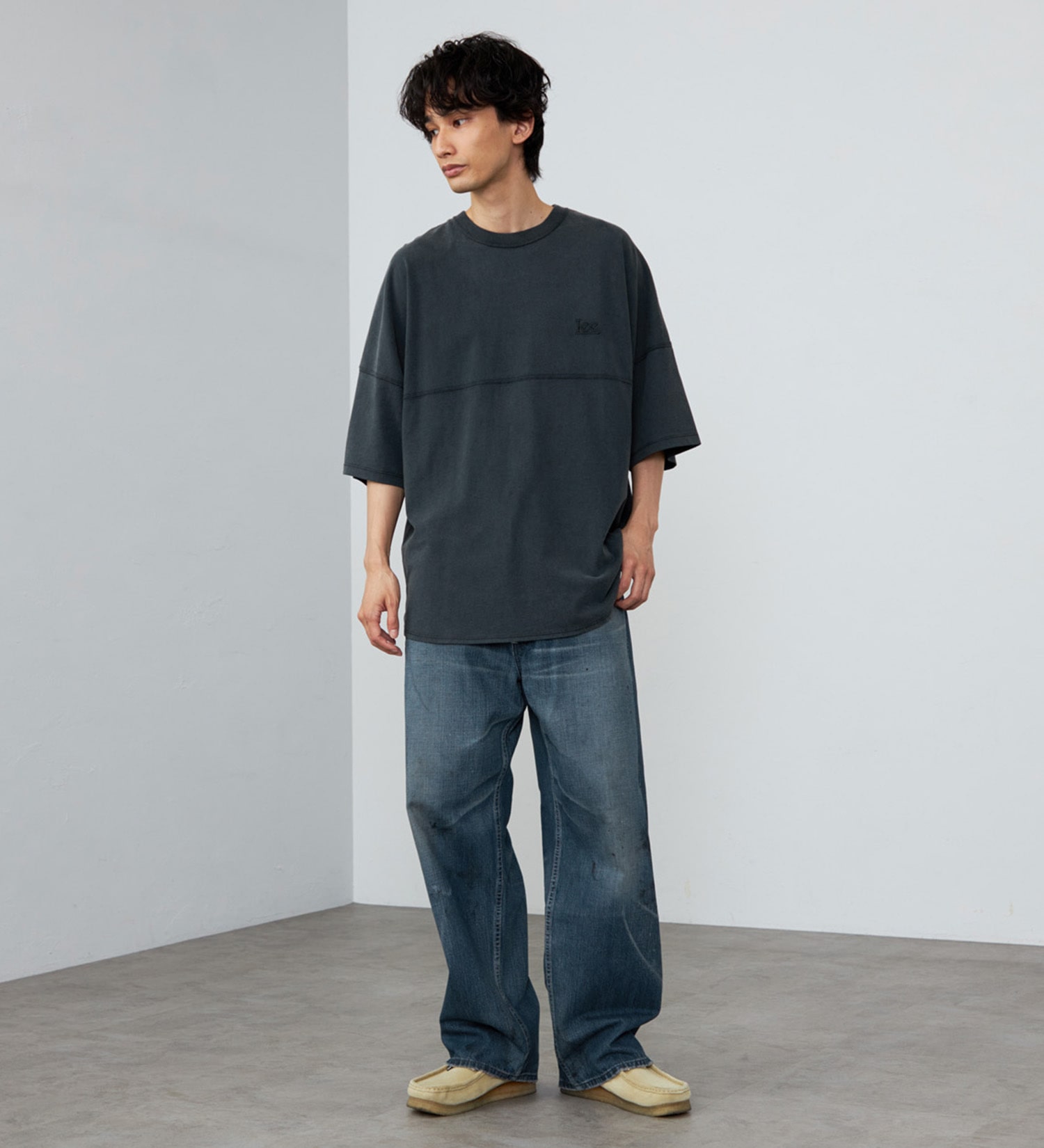 Lee(リー)のラウンドヘムショートスリーブTシャツ|トップス/Tシャツ/カットソー/メンズ|チャコールグレー