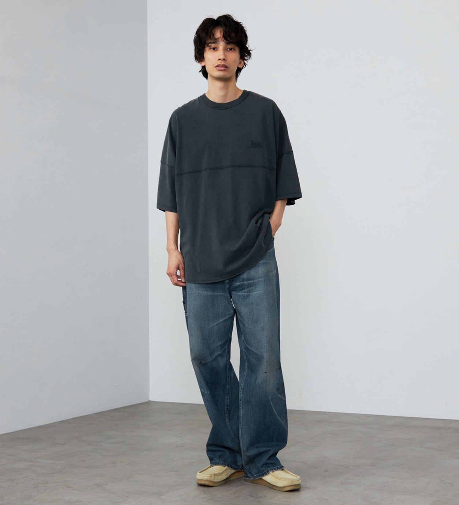 Lee(リー)のラウンドヘムショートスリーブTシャツ|トップス/Tシャツ/カットソー/メンズ|チャコールグレー
