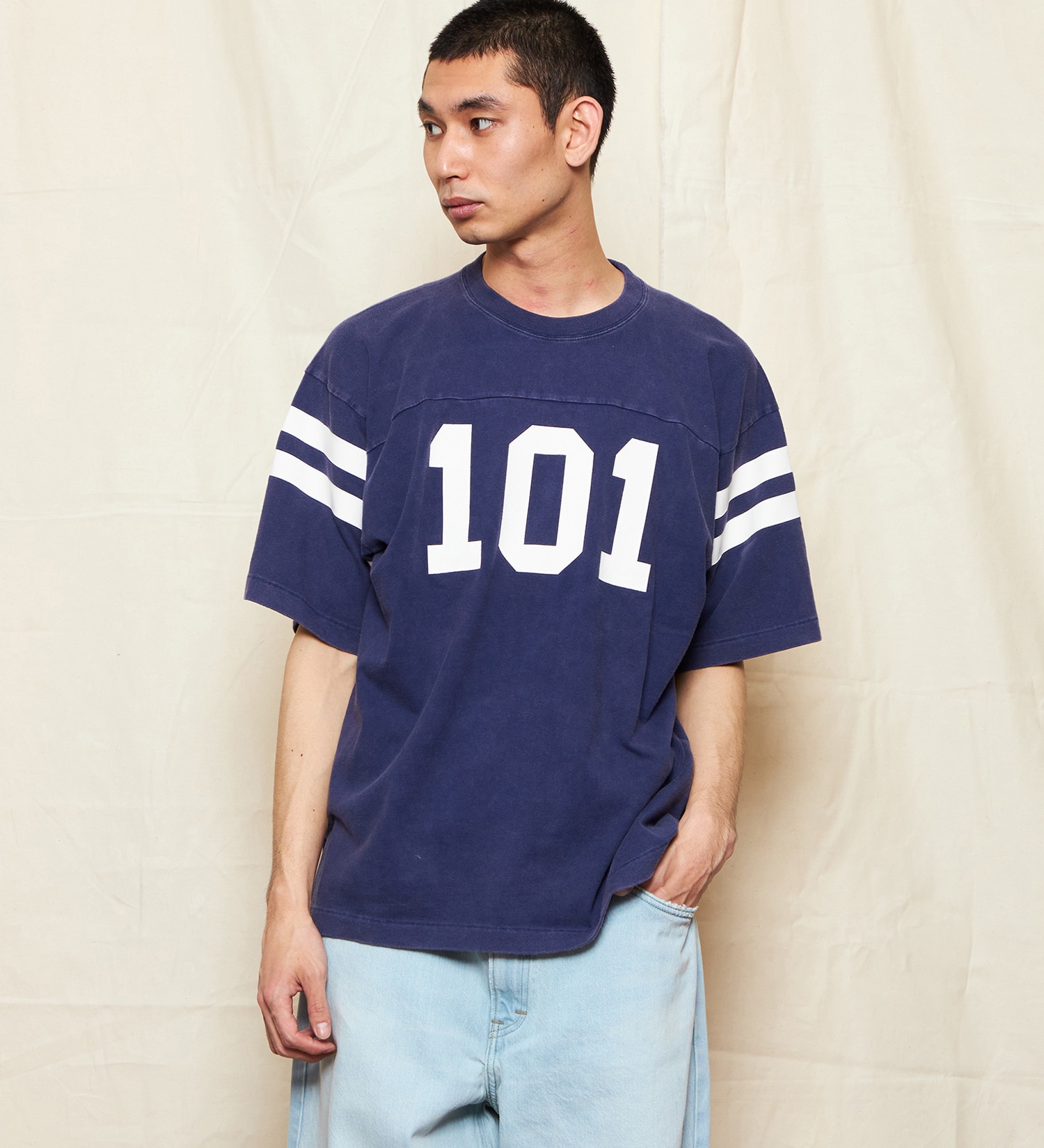 Lee(リー)の【101 100周年】101 FOOTBALL TEE/フットボール ハーフスリーブTシャツ|トップス/Tシャツ/カットソー/メンズ|ネイビー