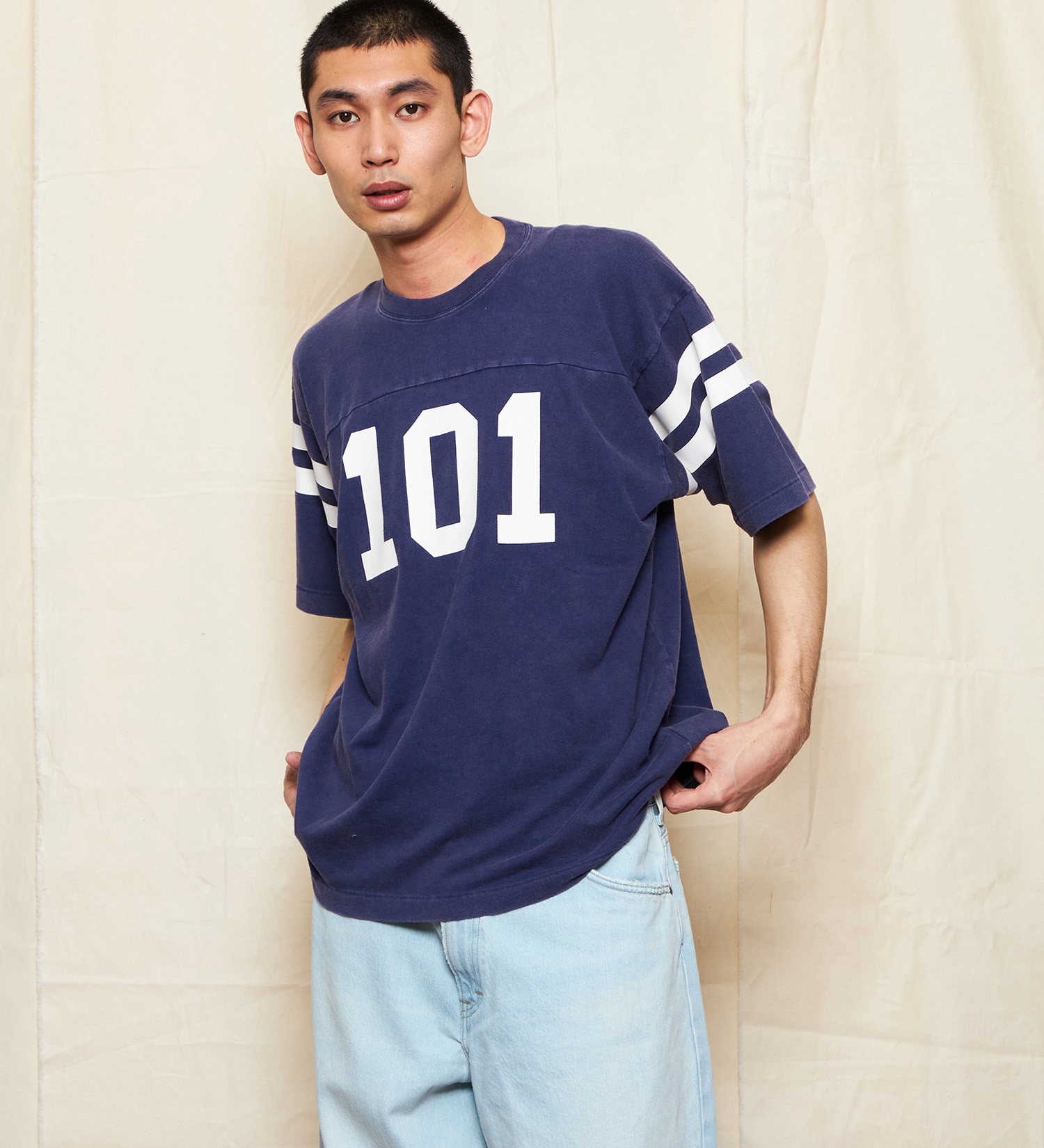 Lee(リー)の【101 100周年】101 FOOTBALL TEE/フットボール ハーフスリーブTシャツ|トップス/Tシャツ/カットソー/メンズ|ネイビー