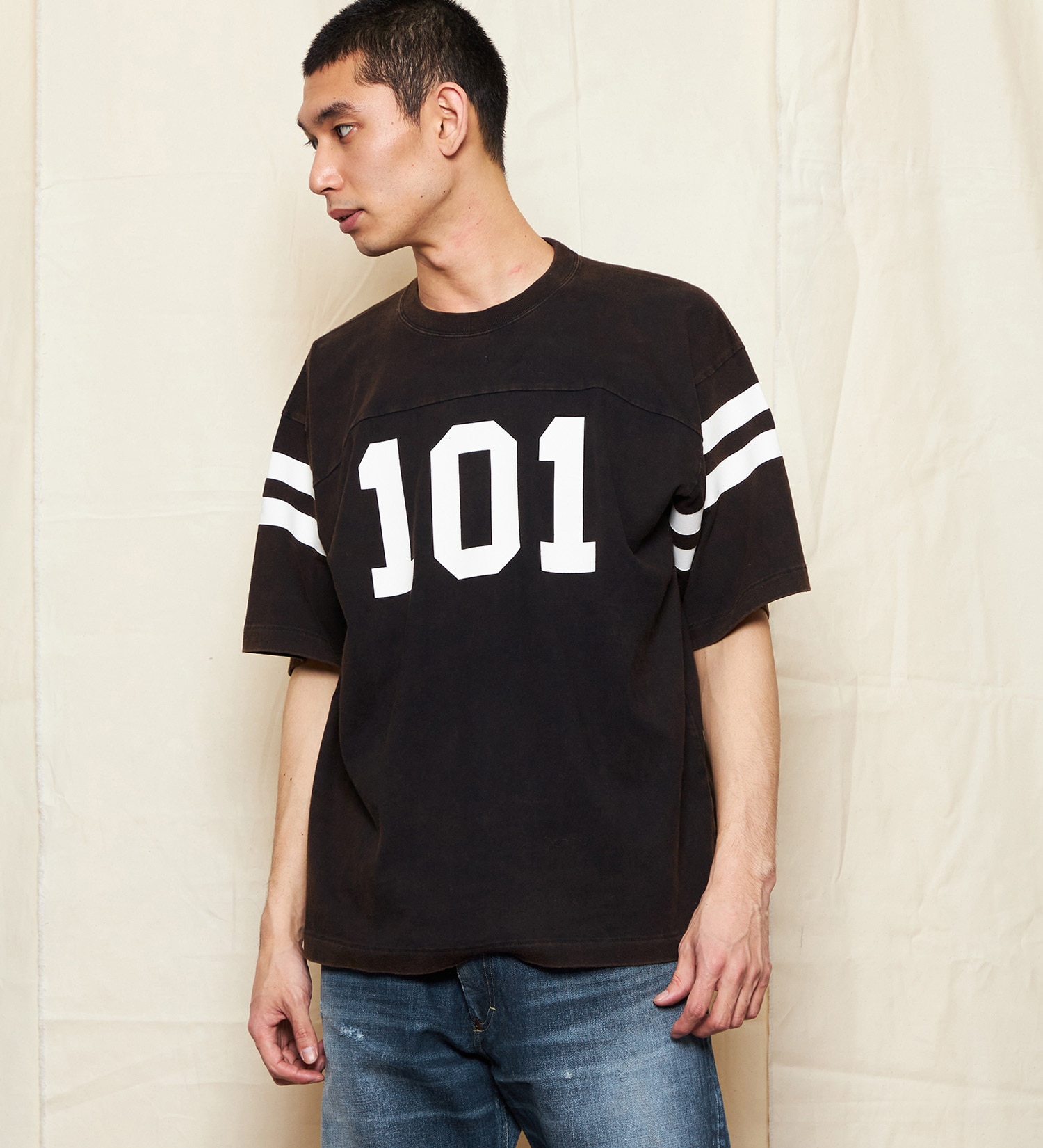 Lee(リー)の【101 100周年】101 FOOTBALL TEE/フットボール ハーフスリーブTシャツ|トップス/Tシャツ/カットソー/メンズ|ブラック