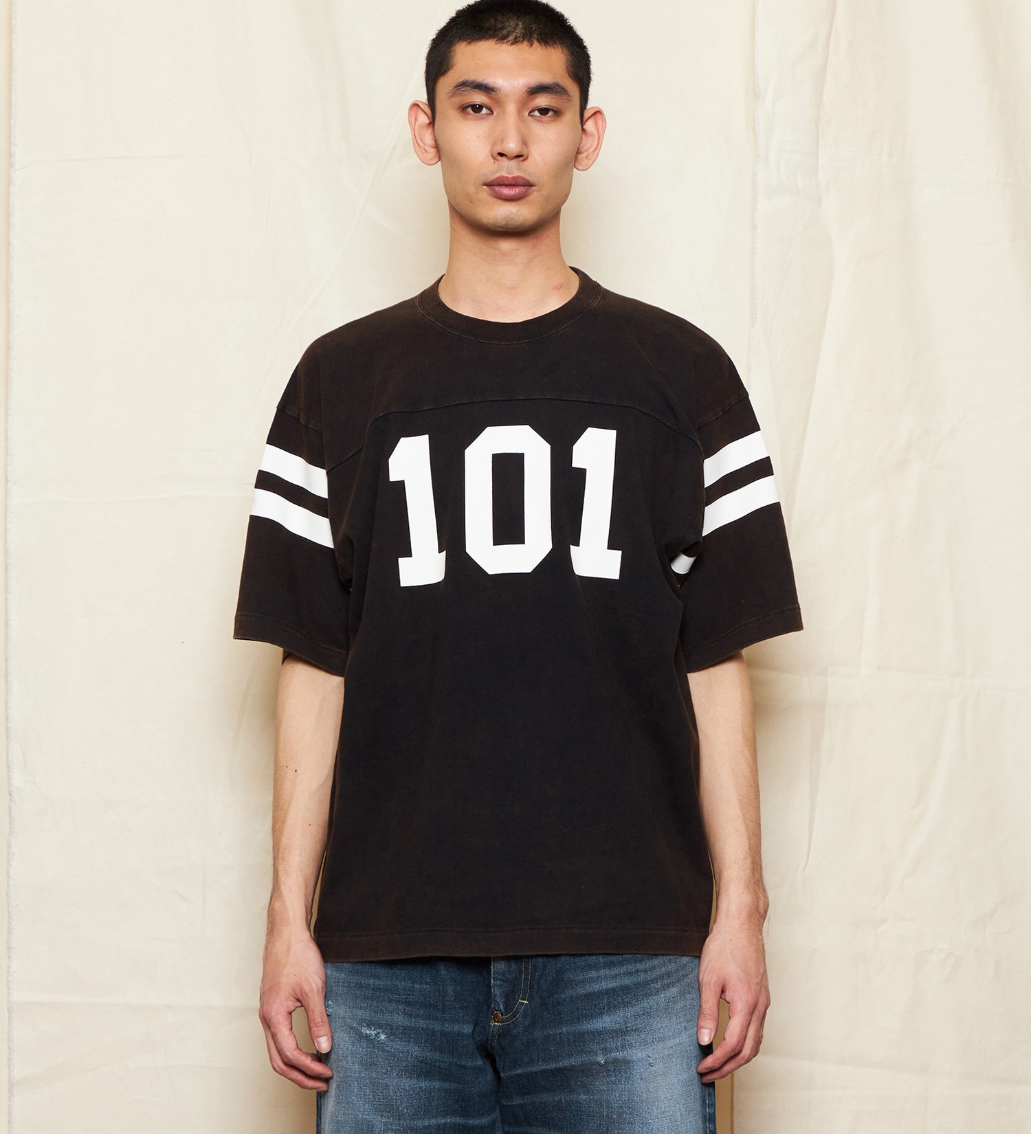 Lee(リー)の【101 100周年】101 FOOTBALL TEE/フットボール ハーフスリーブTシャツ|トップス/Tシャツ/カットソー/メンズ|ブラック