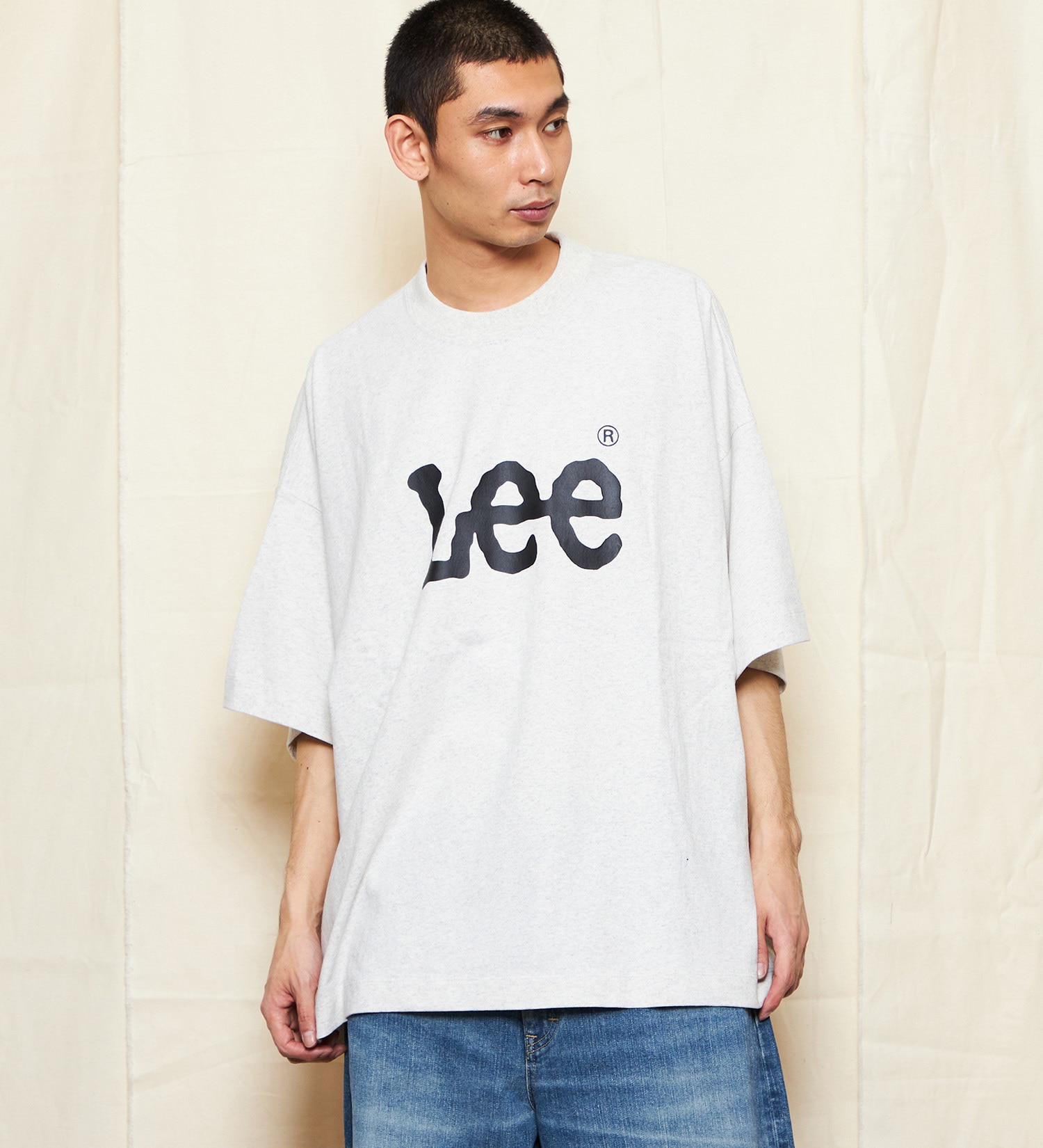 Lee(リー)のスーパーサイズドLeeロゴTシャツ 超ビッグフィット|トップス/Tシャツ/カットソー/メンズ|グレー