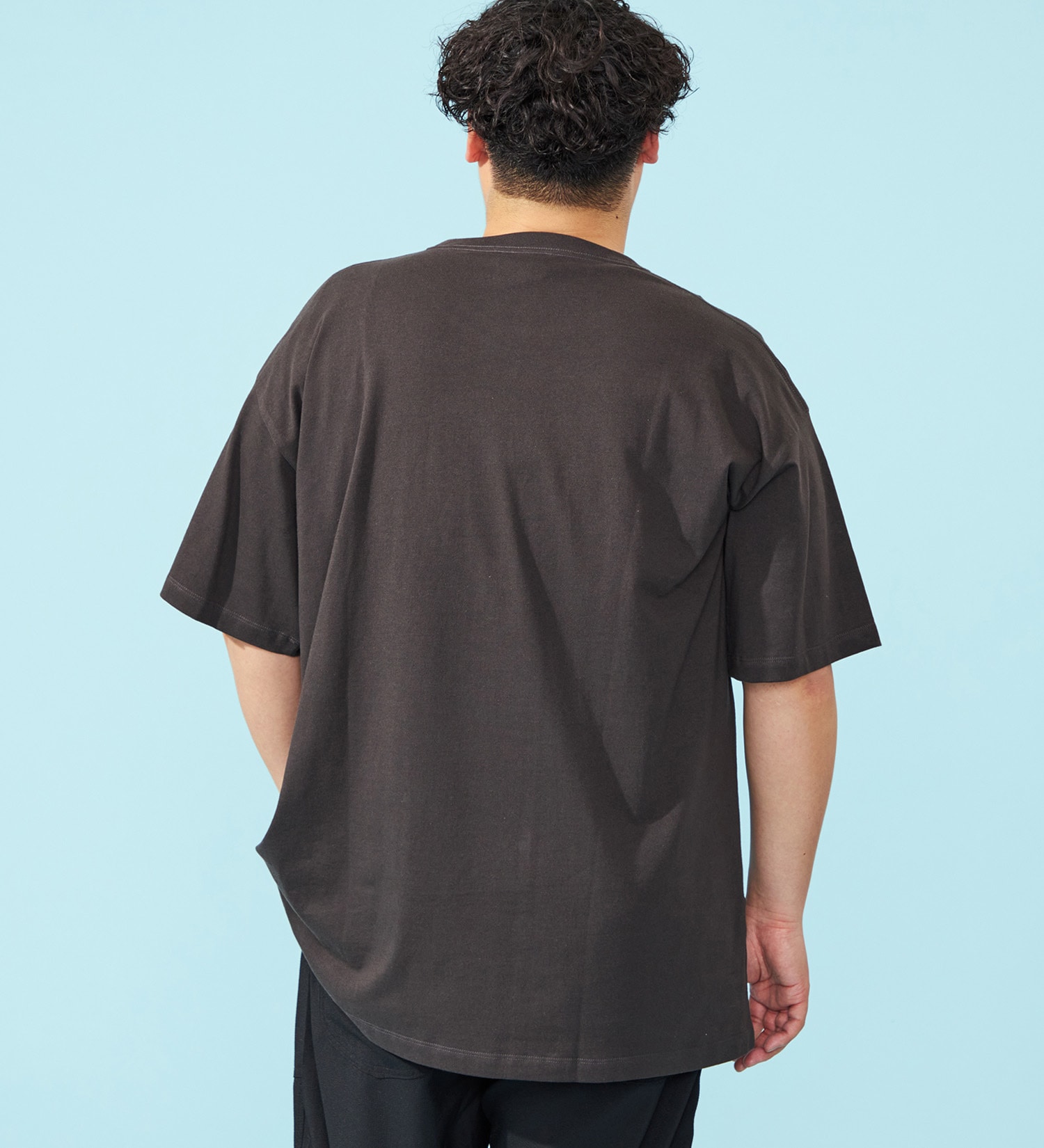 Lee(リー)の【おまとめ割対象】【大きいサイズ】ビッグLeeロゴTシャツ|トップス/Tシャツ/カットソー/メンズ|チャコールグレー