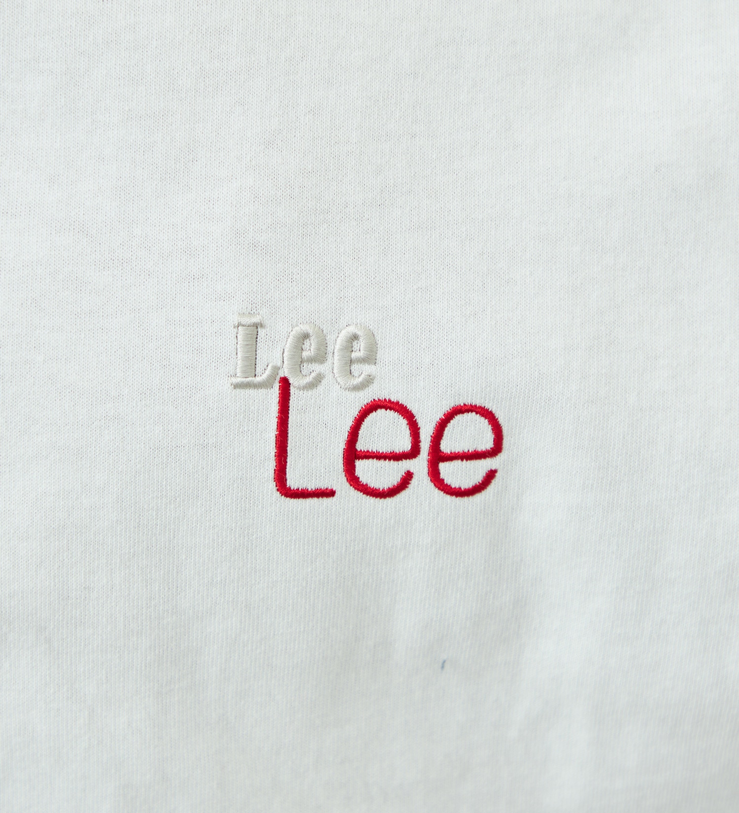 Lee(リー)のトリプルLeeロゴ刺繍Tシャツ|トップス/Tシャツ/カットソー/メンズ|ホワイト
