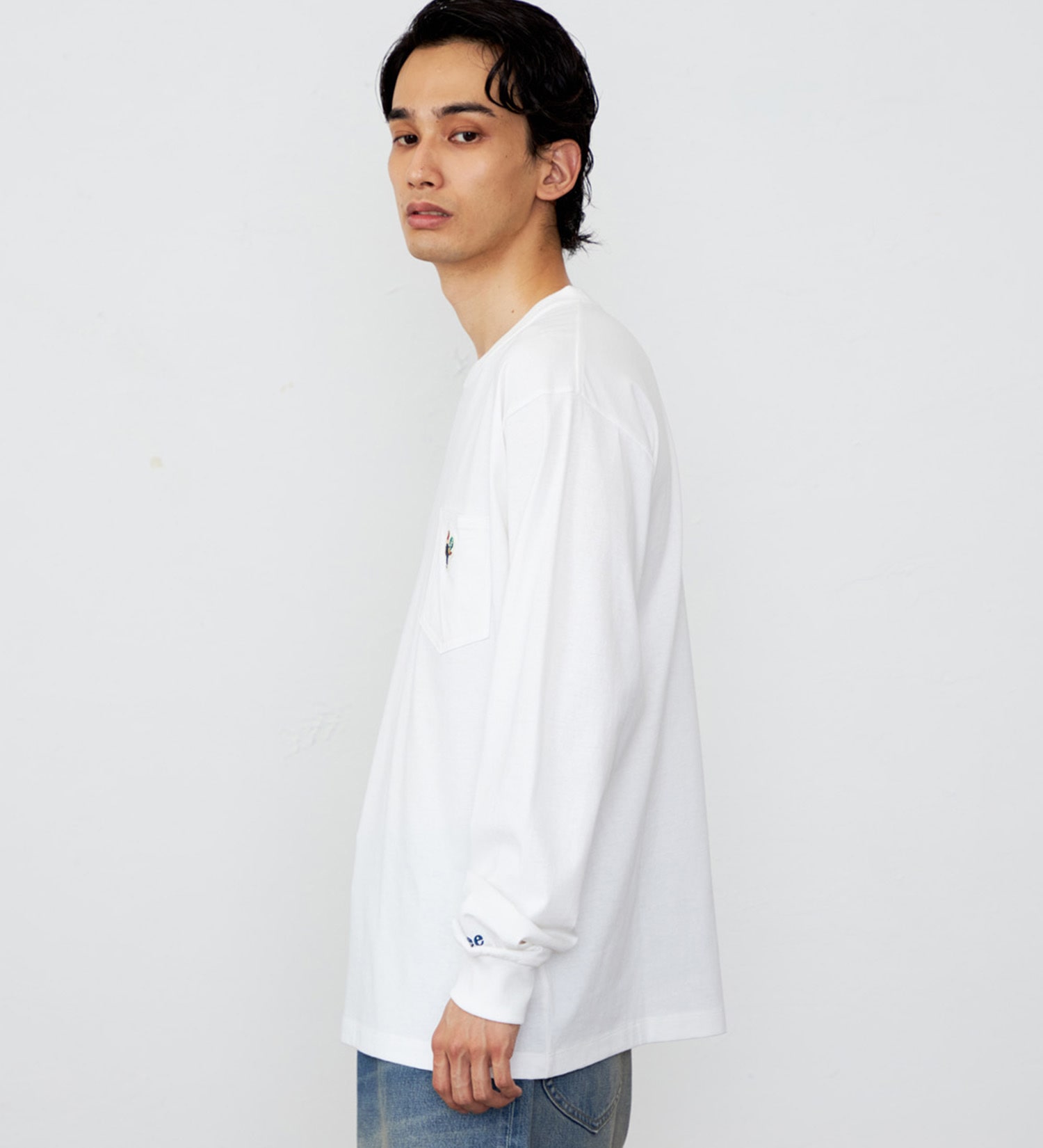 Lee(リー)のワッペンポケット ロングスリーブTシャツ|トップス/Tシャツ/カットソー/メンズ|ホワイト