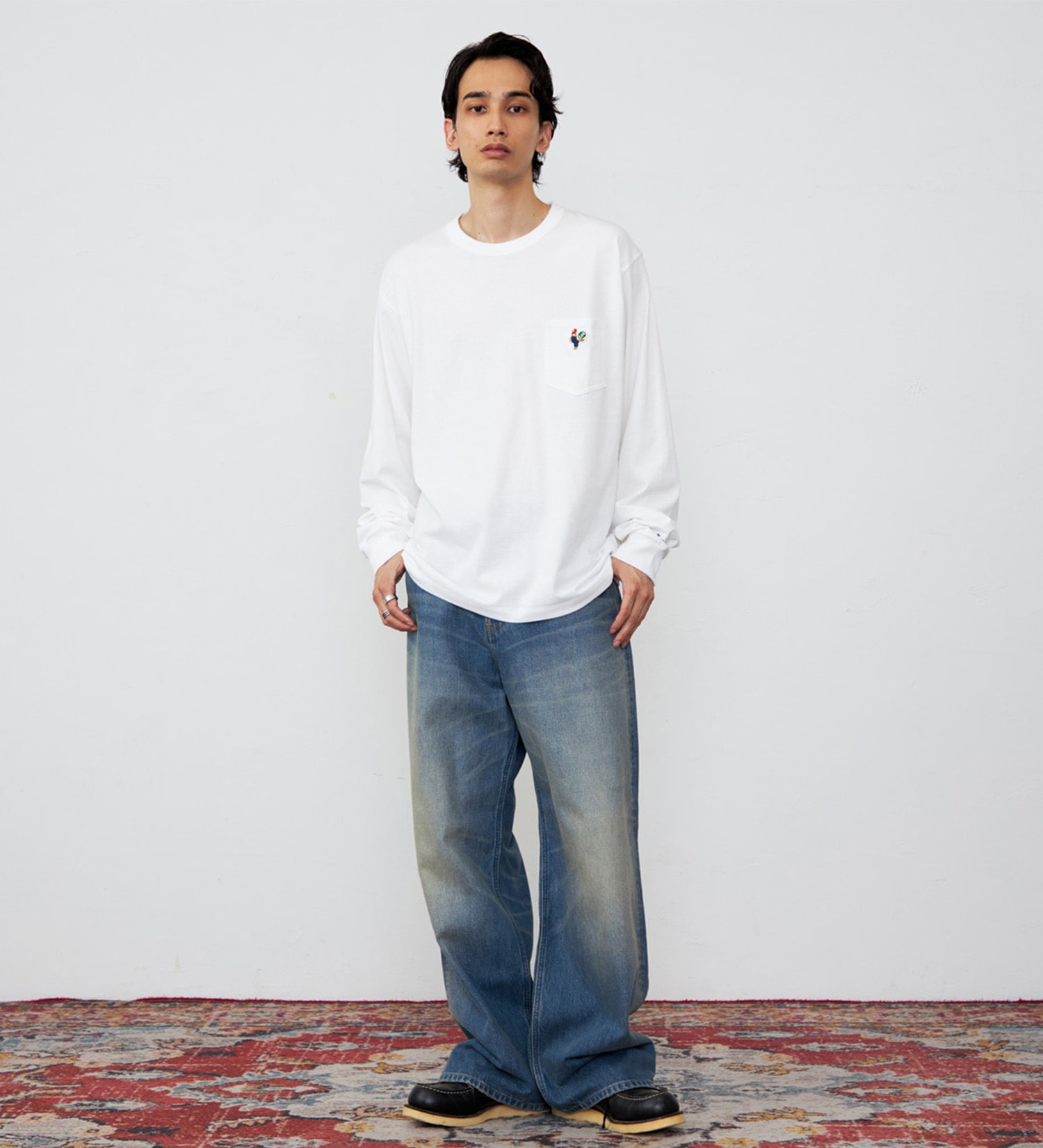 Lee(リー)のワッペンポケット ロングスリーブTシャツ|トップス/Tシャツ/カットソー/メンズ|ホワイト