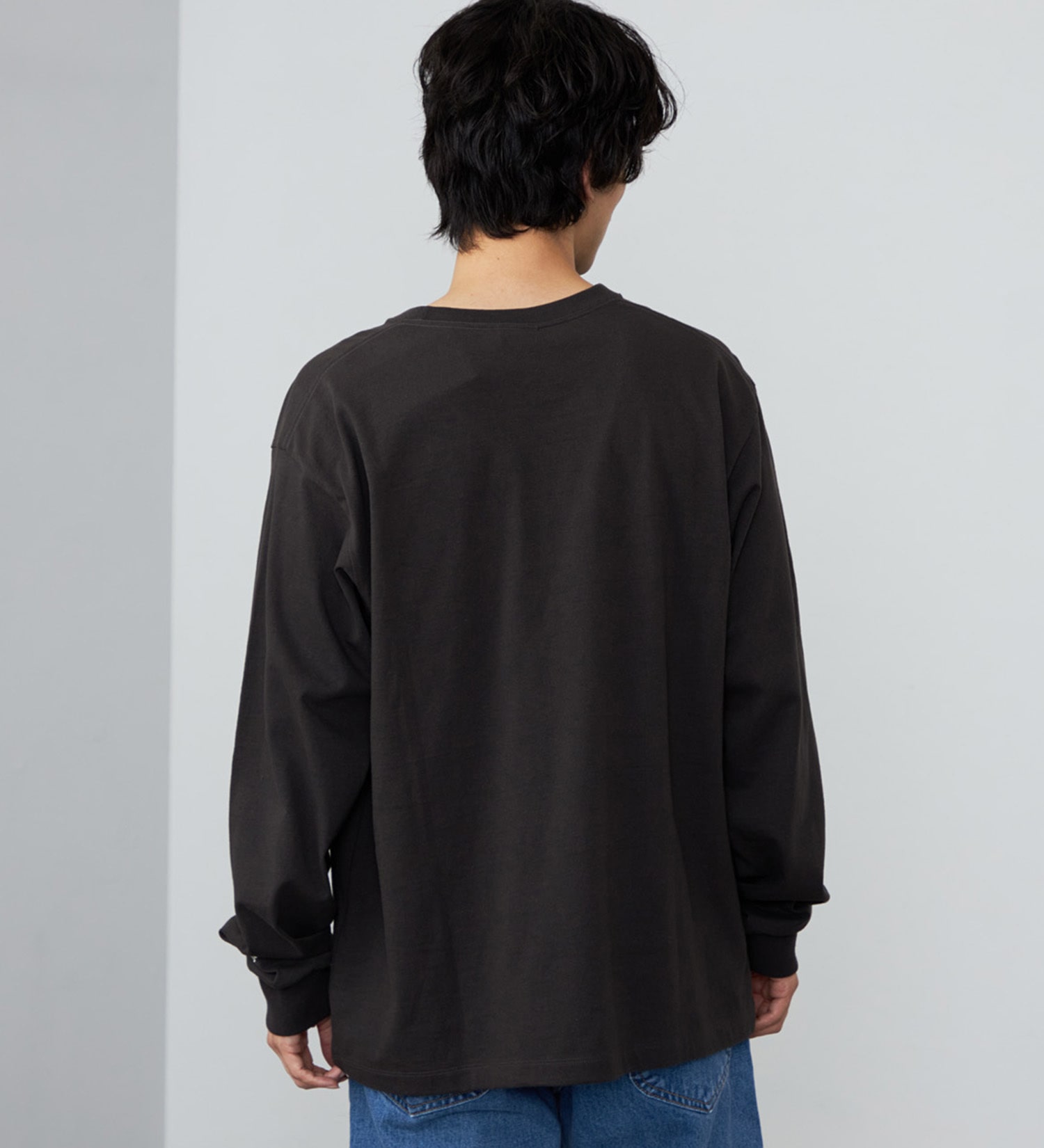 Lee(リー)のワッペンポケット ロングスリーブTシャツ|トップス/Tシャツ/カットソー/メンズ|チャコール