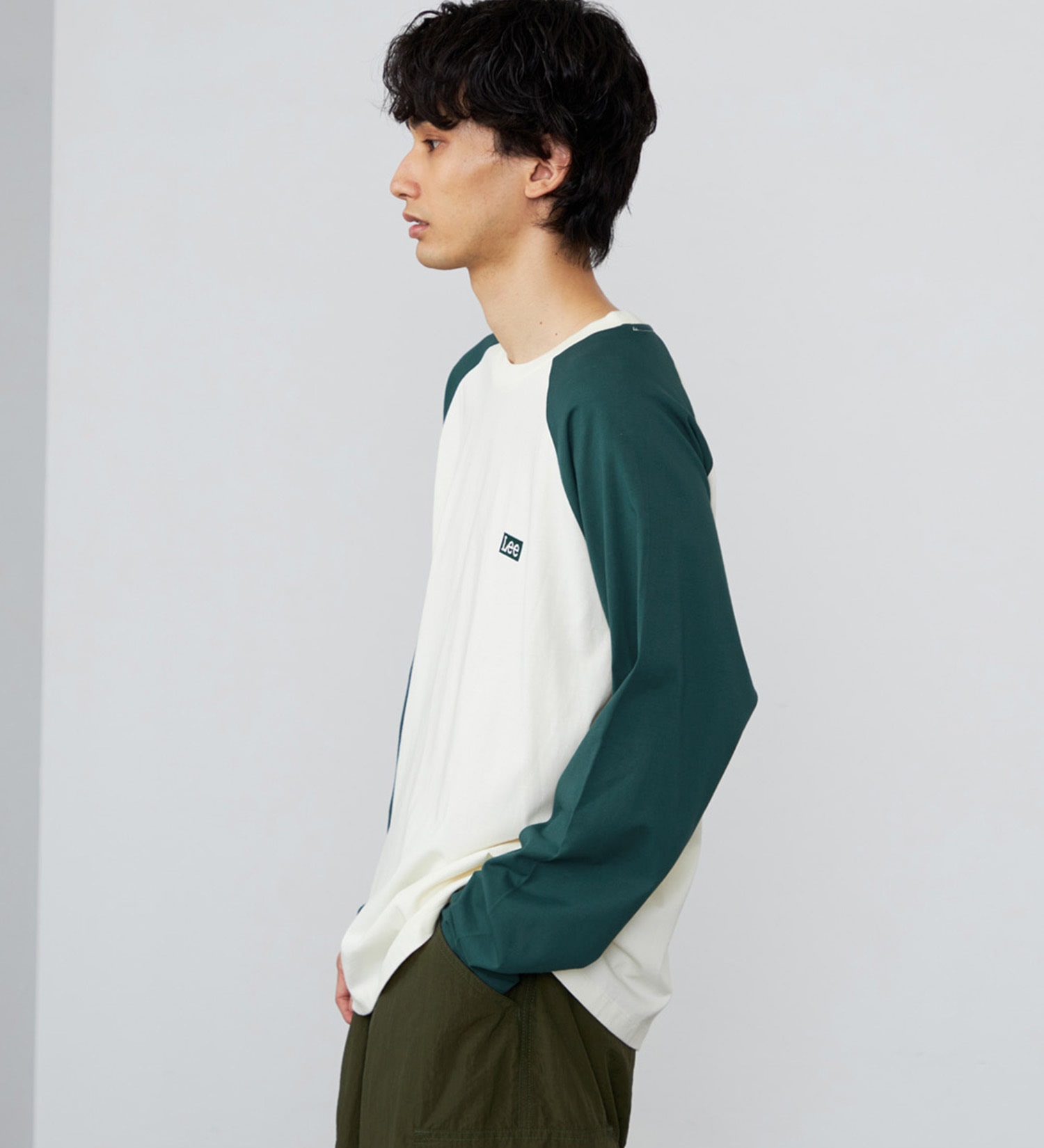 Lee(リー)のLeeロゴバックプリント ロングスリーブTシャツ【ロングセラー】|トップス/Tシャツ/カットソー/メンズ|グリーン