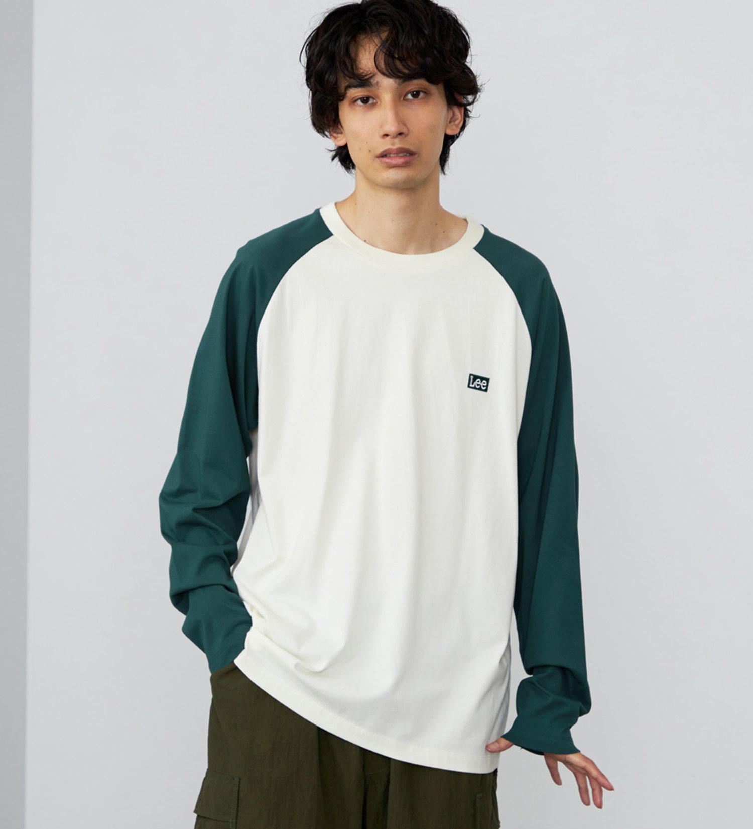 Lee(リー)のLeeロゴバックプリント ロングスリーブTシャツ【ロングセラー】|トップス/Tシャツ/カットソー/メンズ|グリーン