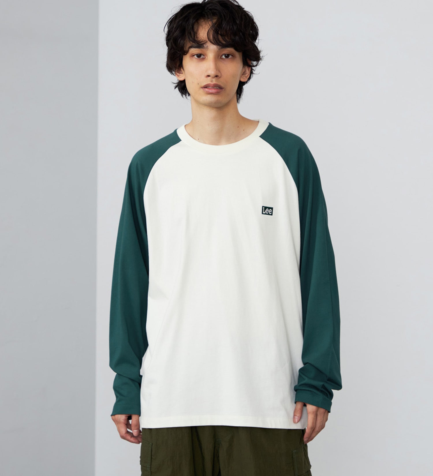 Lee(リー)のLeeロゴバックプリント ロングスリーブTシャツ【ロングセラー】|トップス/Tシャツ/カットソー/メンズ|グリーン