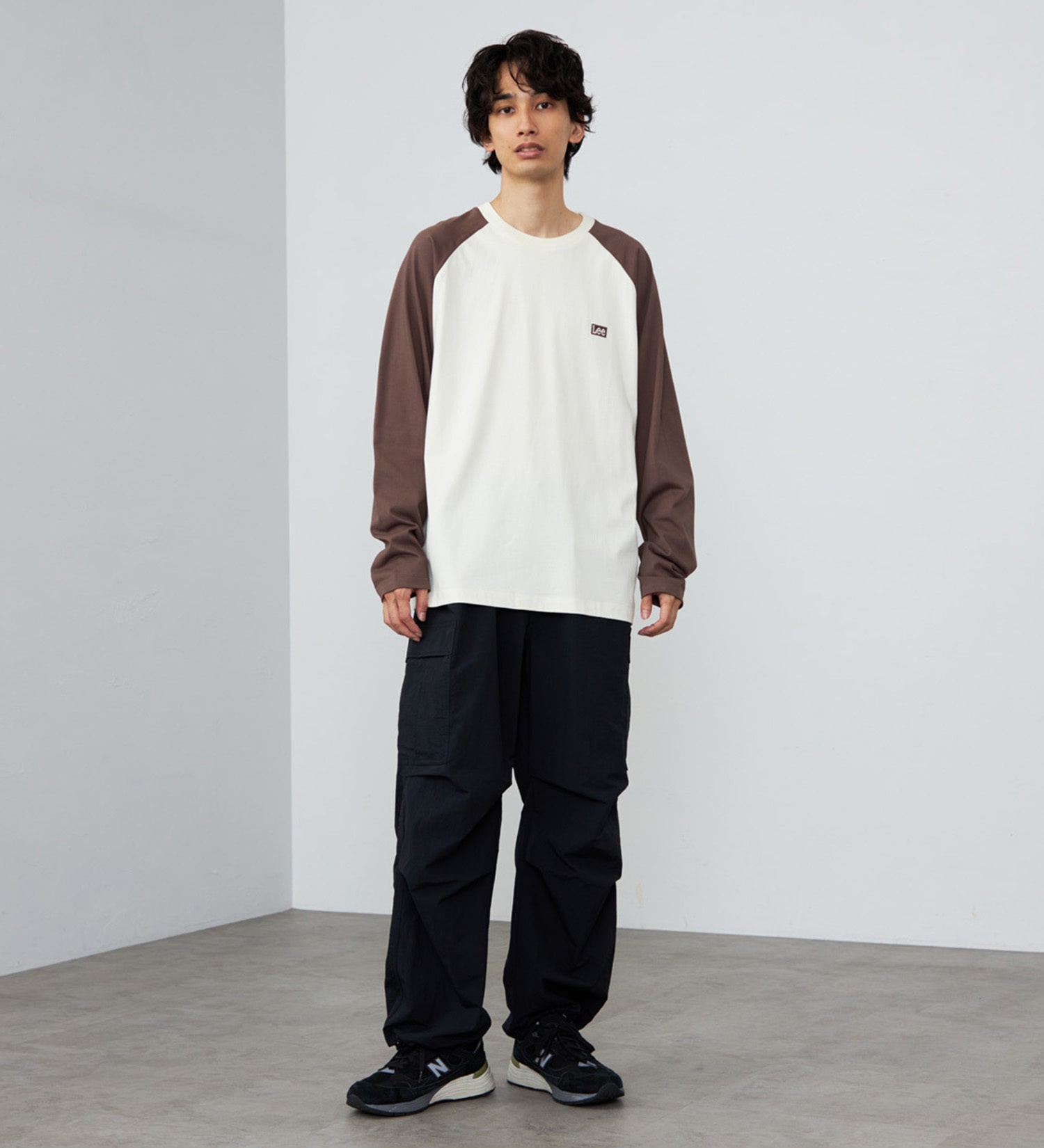 Lee(リー)のLeeロゴバックプリント ロングスリーブTシャツ【ロングセラー】|トップス/Tシャツ/カットソー/メンズ|ブラウン