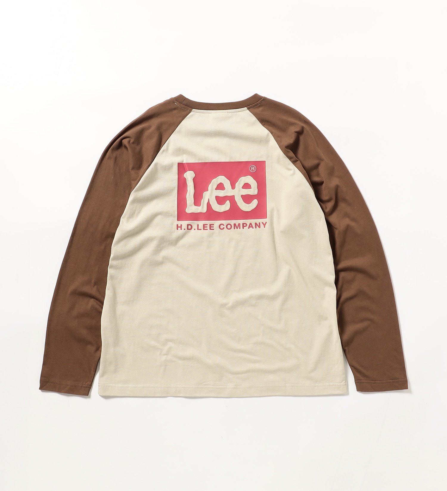 Lee(リー)のバックプリントLeeロゴ L/S Teeシャツ|トップス/Tシャツ/カットソー/メンズ|ベージュ