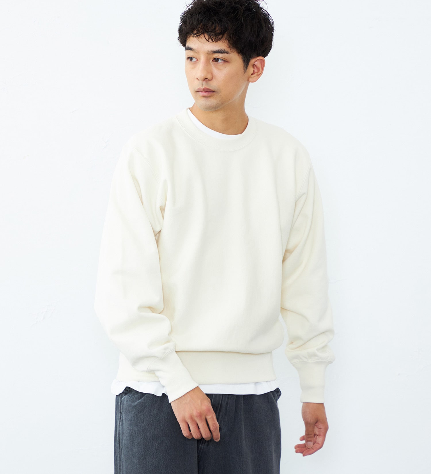 Lee(リー)のBASIC CREW NECK SWEAT/ベーシックスウェット|トップス/スウェット/メンズ|オフホワイト