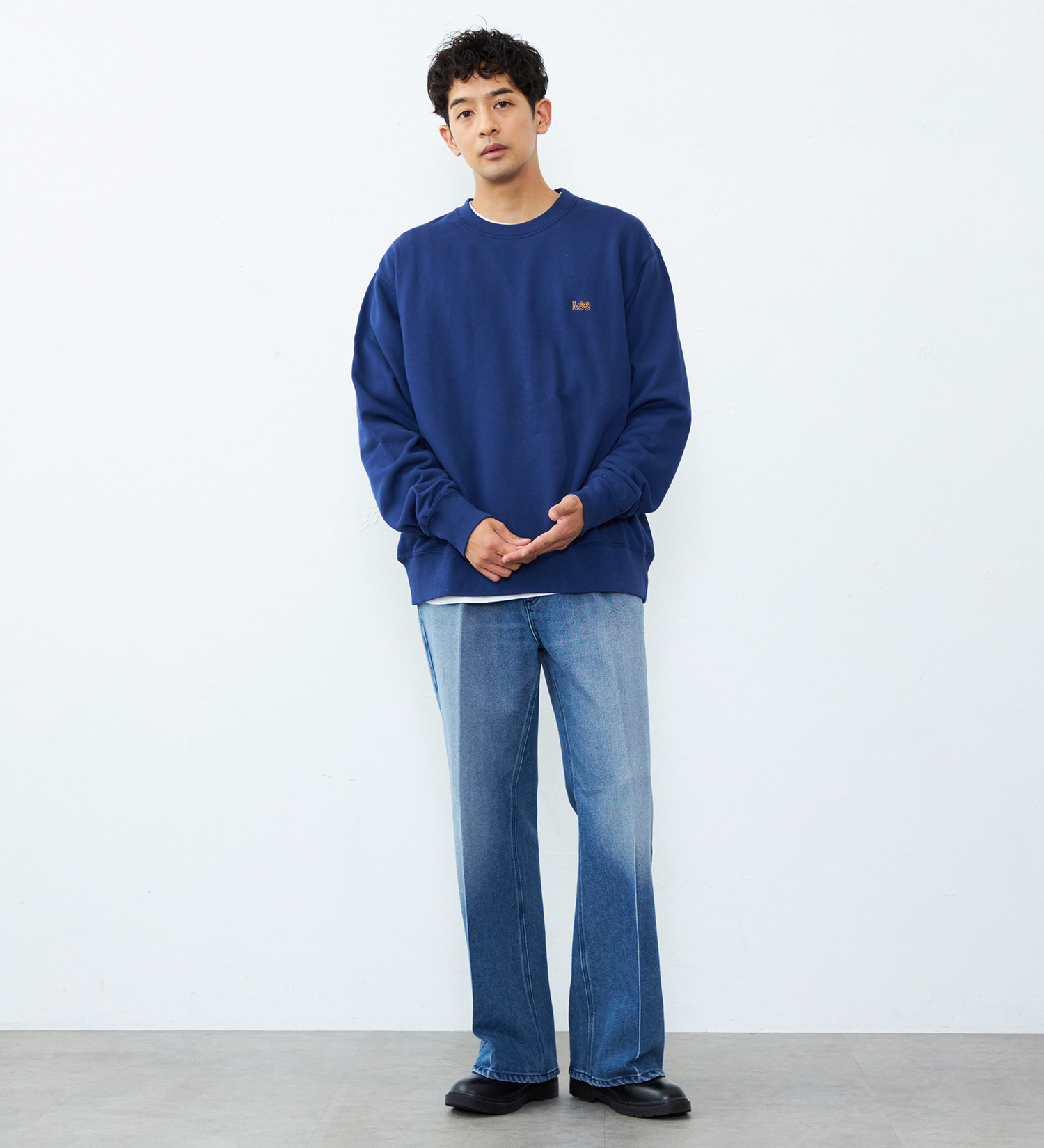 Lee(リー)のLeeロゴ バックエンブロイダリースウェット/刺繍ロゴ|トップス/スウェット/メンズ|ネイビー