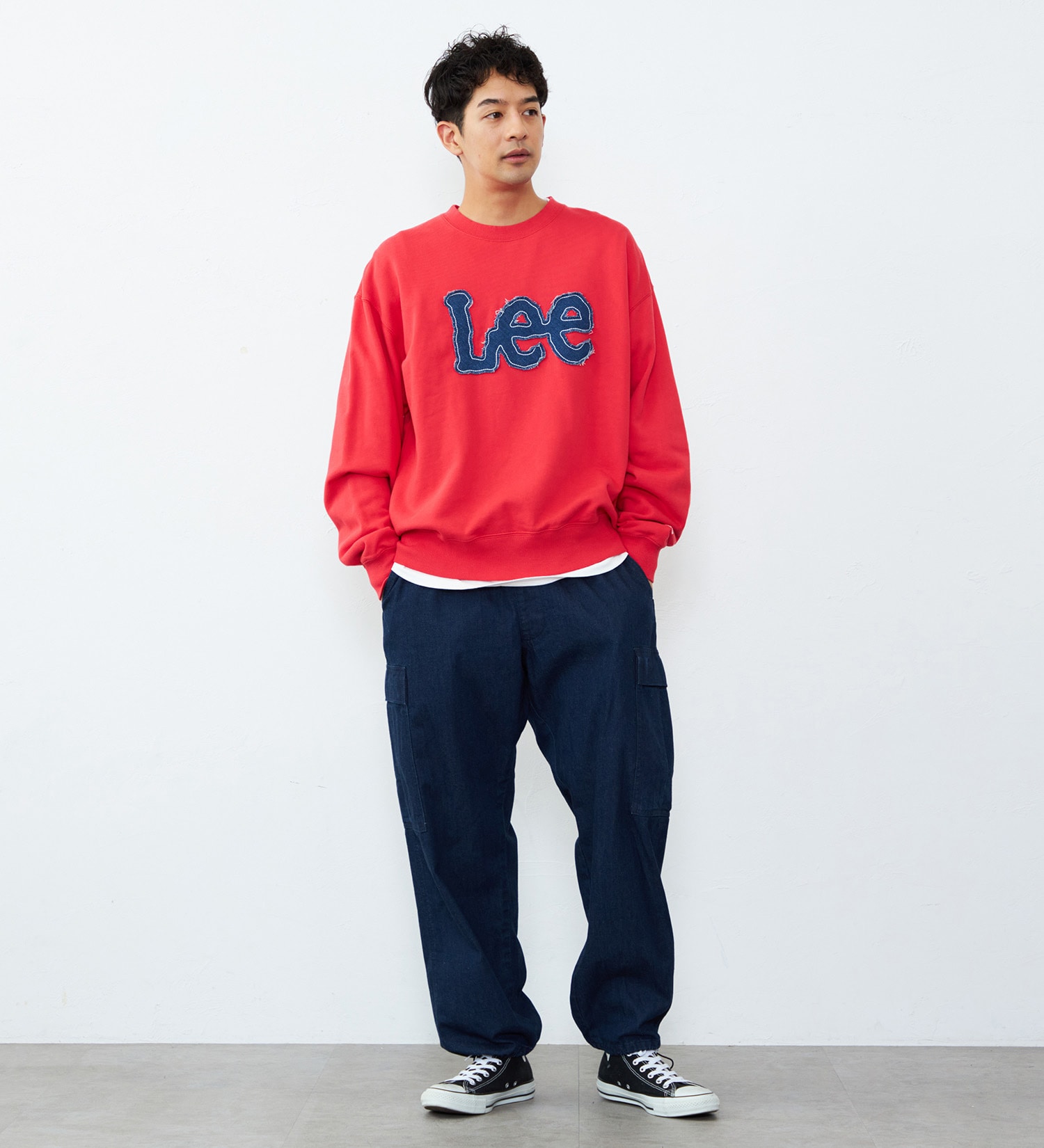 Lee(リー)のデニムロゴパッチスウェット|トップス/スウェット/メンズ|レッド