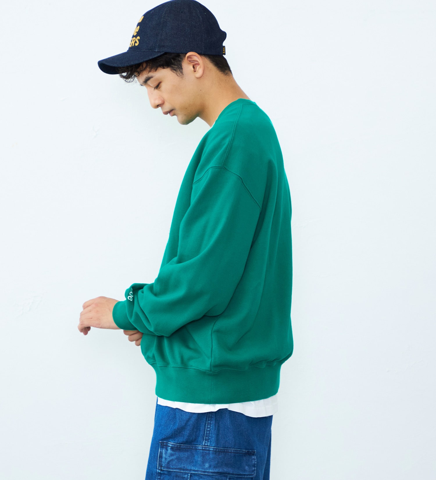 Lee(リー)のデニムロゴパッチスウェット|トップス/スウェット/メンズ|グリーン