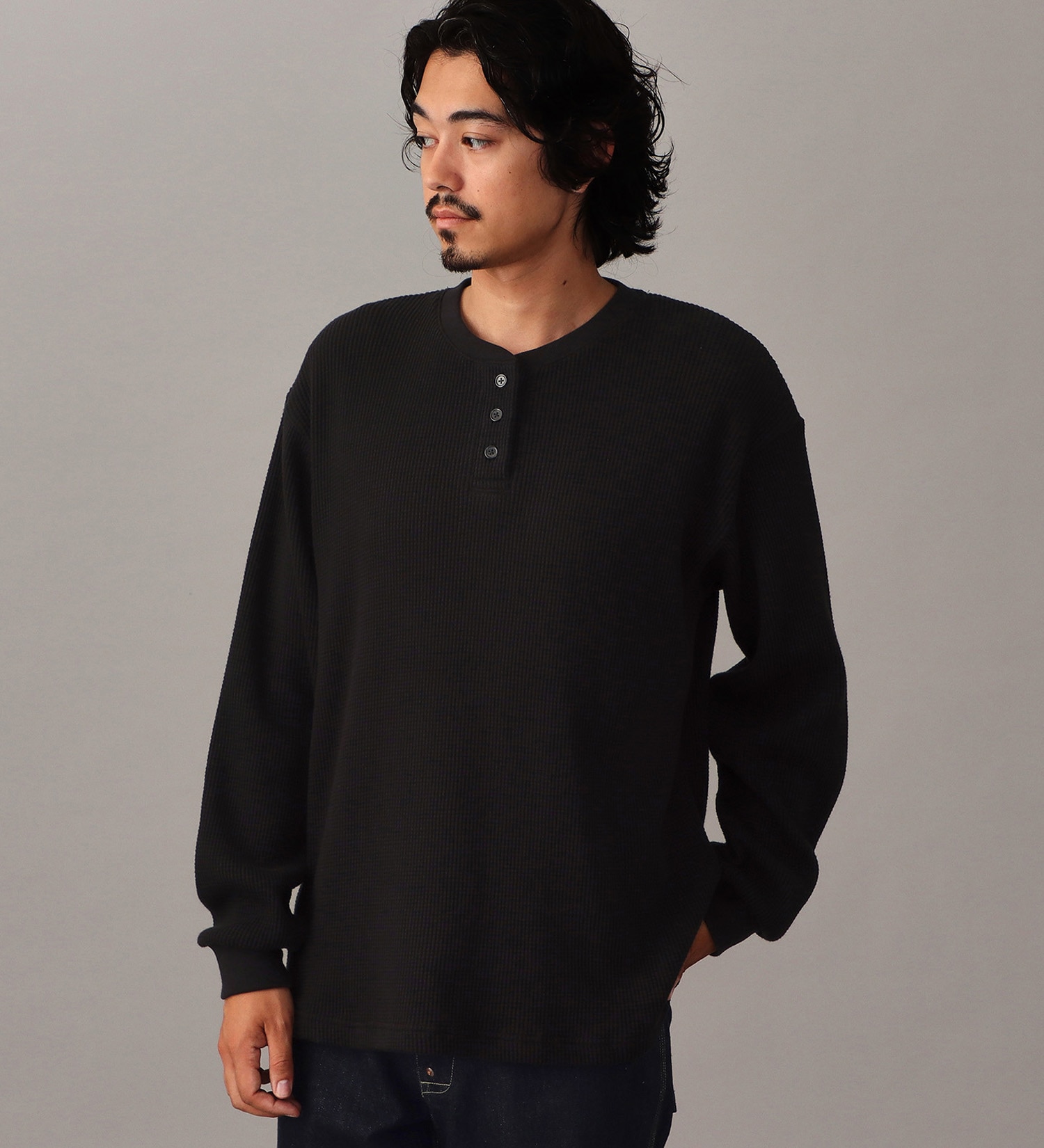 Lee(リー)のヘンリーネック L/S Teeシャツ|トップス/Tシャツ/カットソー/メンズ|ブラック