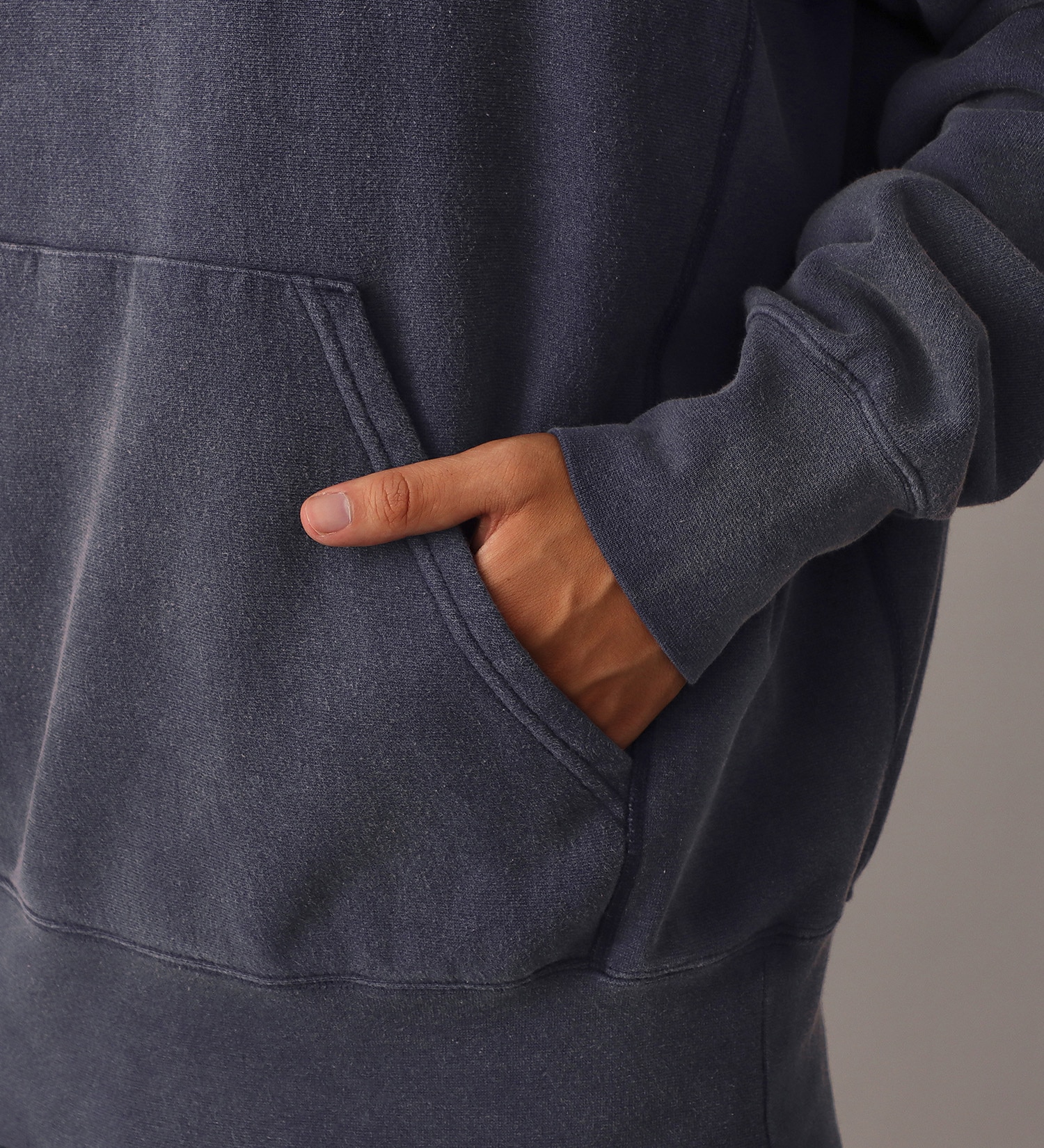 Lee(リー)のVINTAGE HOODIE CROSS GRAIN / フーディースウェット|トップス/パーカー/メンズ|ネイビー