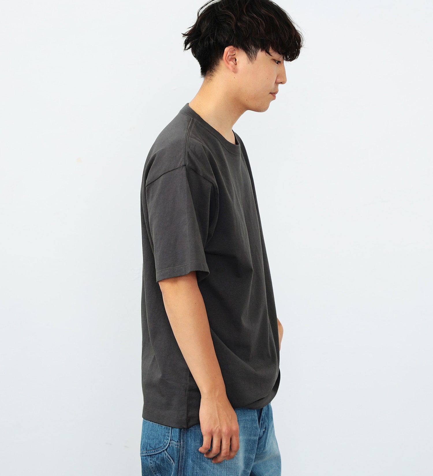 Lee(リー)のLee バックプリント ショートスリーブTee|トップス/Tシャツ/カットソー/メンズ|チャコールグレー