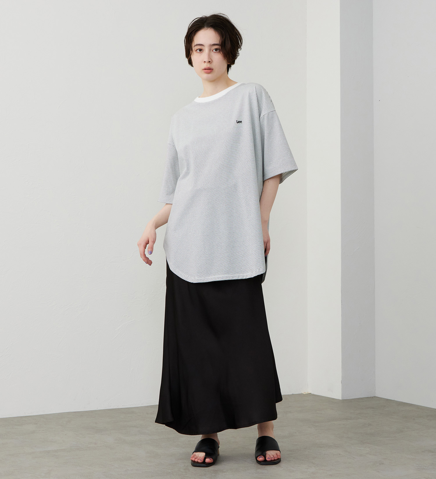 Lee(リー)のラウンドヘム ショートスリーブTシャツ|トップス/Tシャツ/カットソー/レディース|ブラック