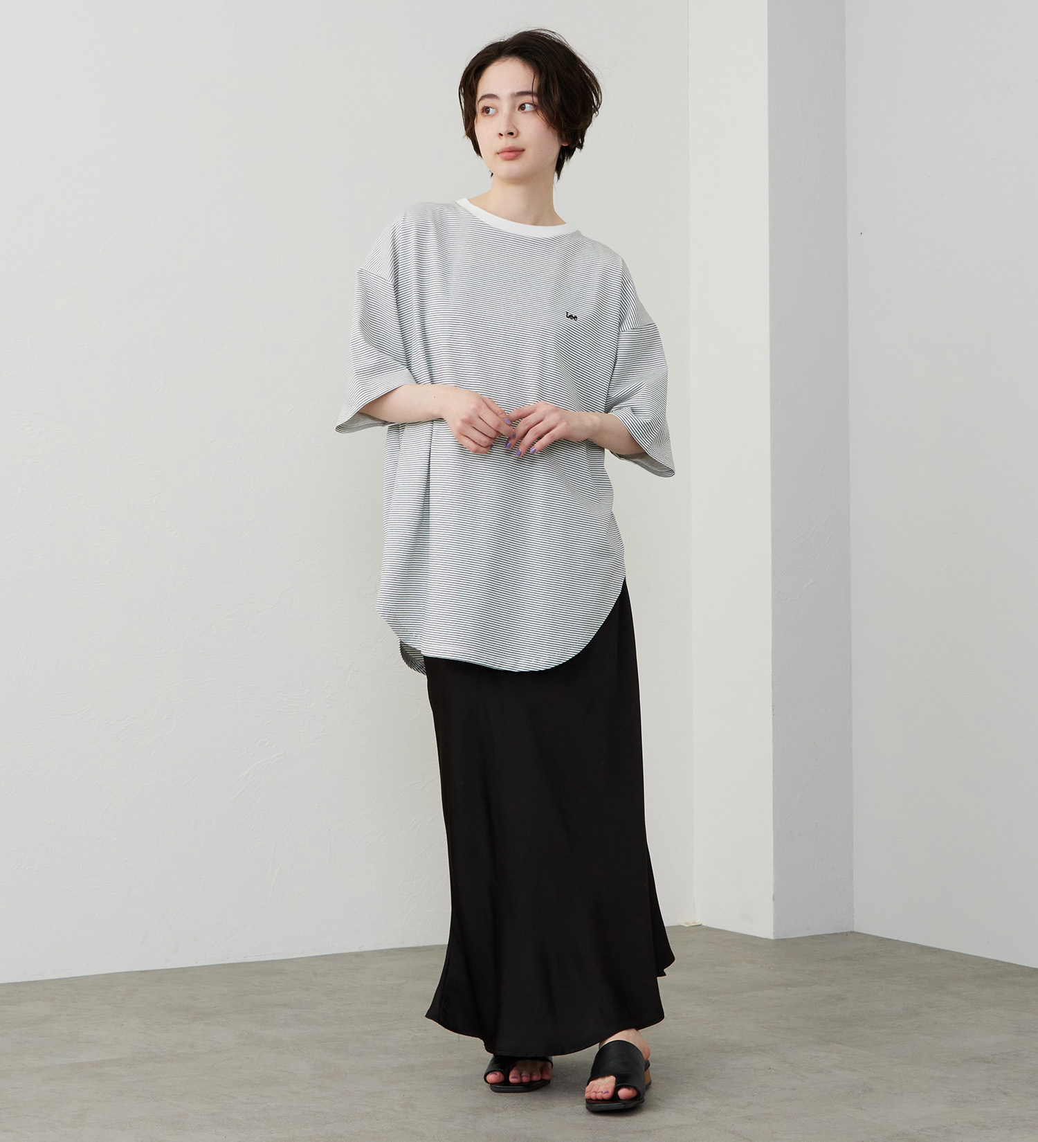 Lee(リー)のラウンドヘム ショートスリーブTシャツ|トップス/Tシャツ/カットソー/レディース|ブラック