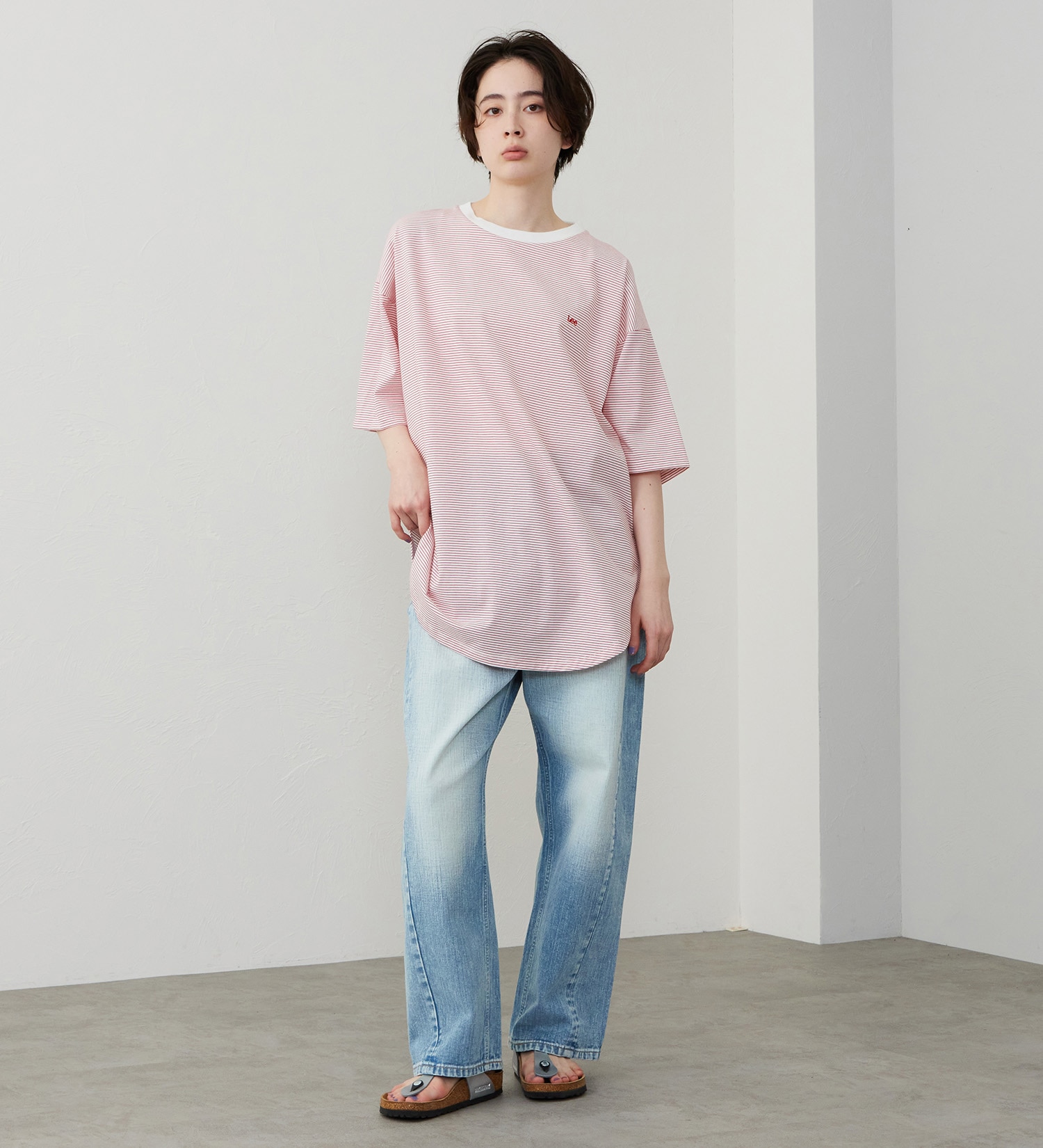 Lee(リー)のラウンドヘム ショートスリーブTシャツ|トップス/Tシャツ/カットソー/レディース|レッド