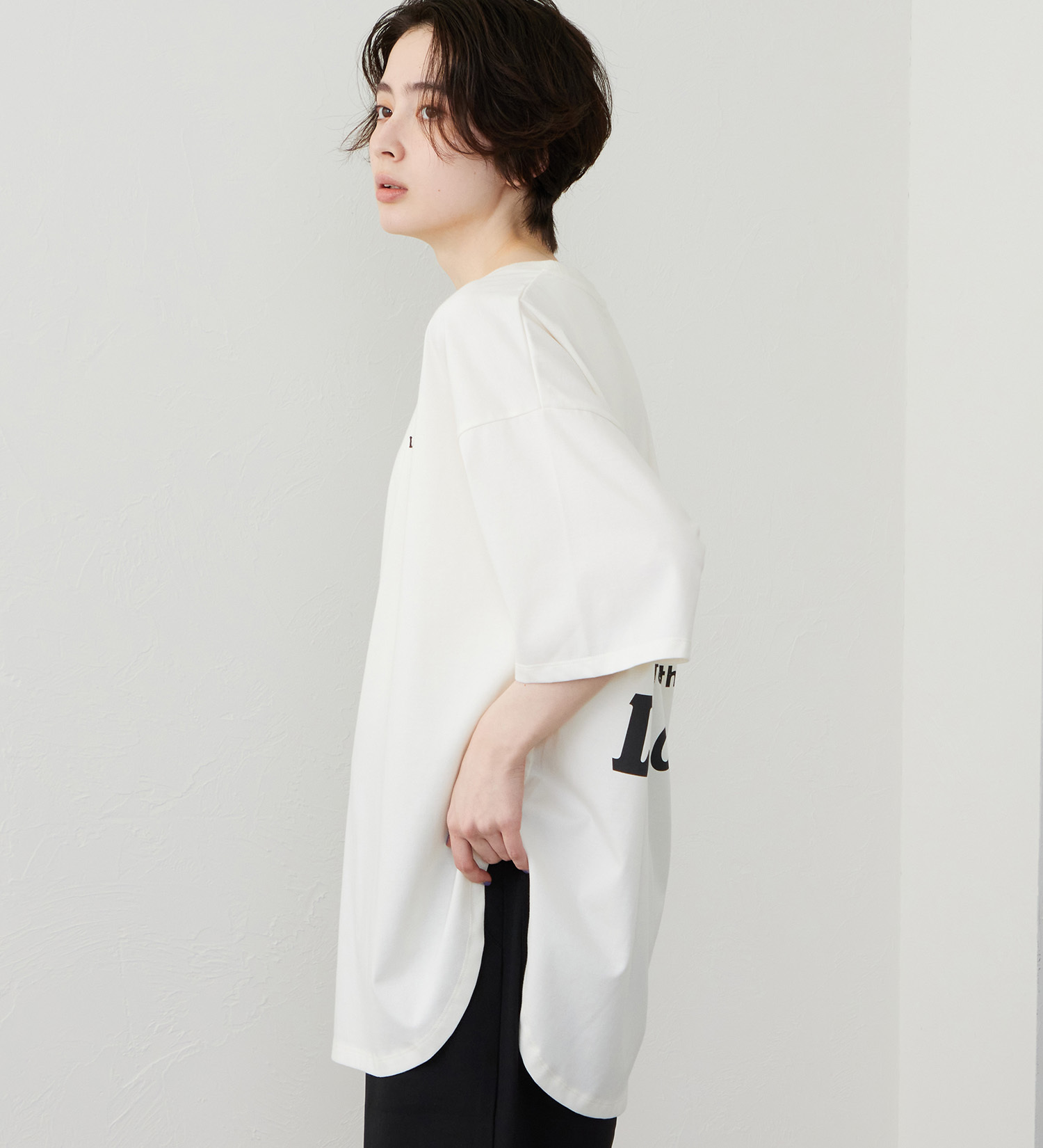 Lee(リー)のラウンドヘム ショートスリーブTシャツ|トップス/Tシャツ/カットソー/レディース|ホワイト