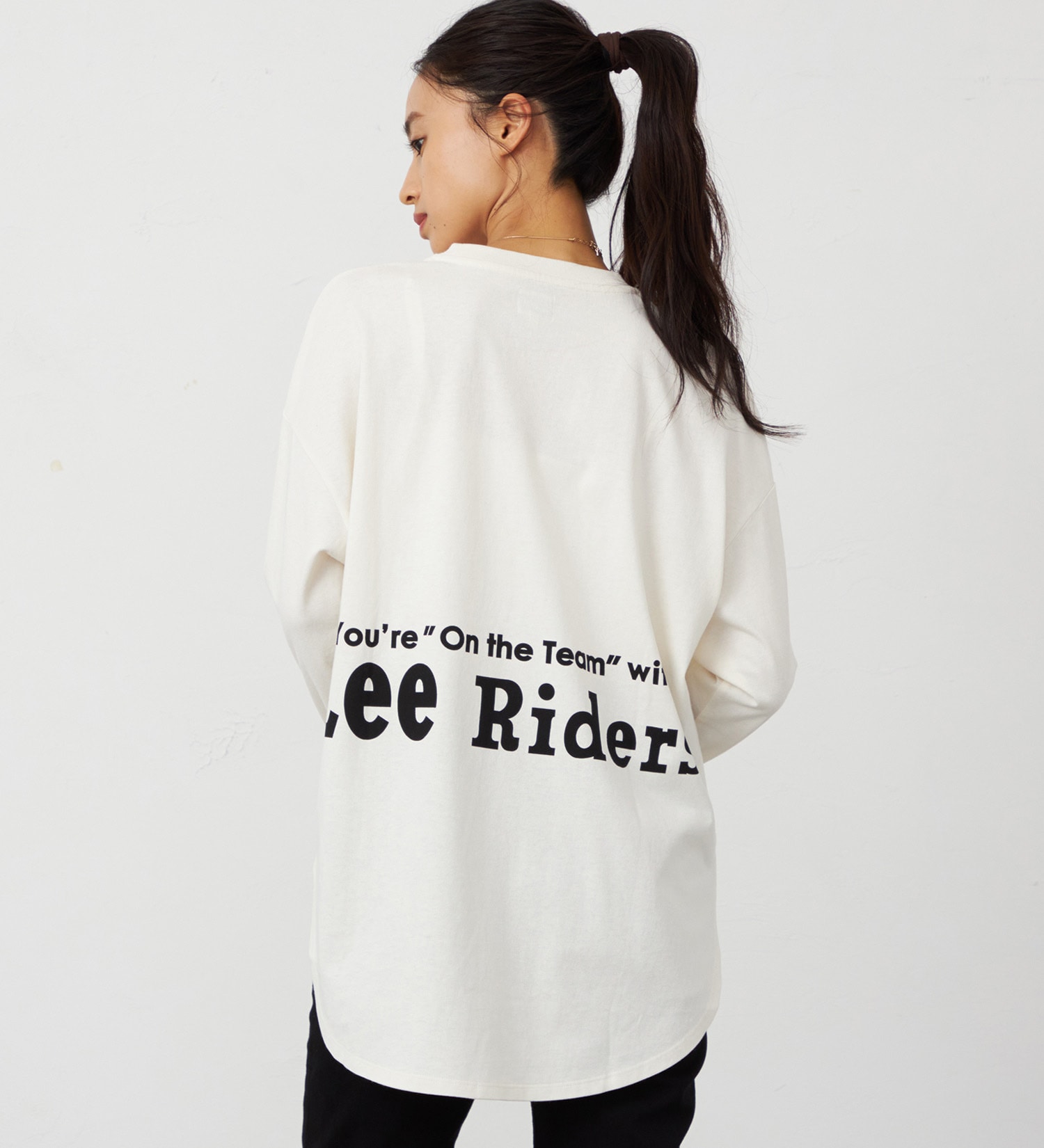 Lee(リー)のラウンドヘム ロングスリーブTシャツ|トップス/Tシャツ/カットソー/レディース|ホワイト