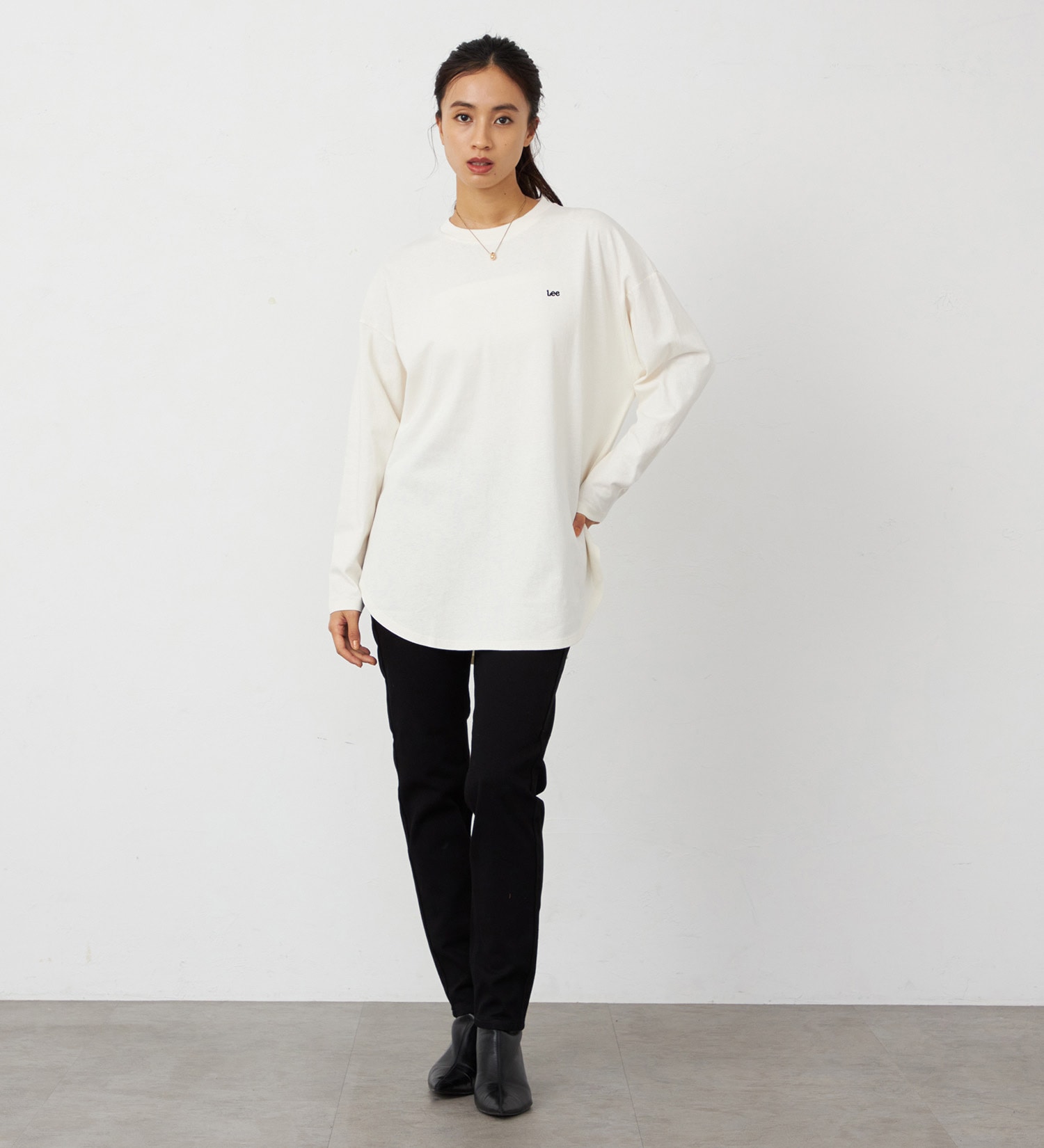 Lee(リー)のラウンドヘム ロングスリーブTシャツ|トップス/Tシャツ/カットソー/レディース|ホワイト