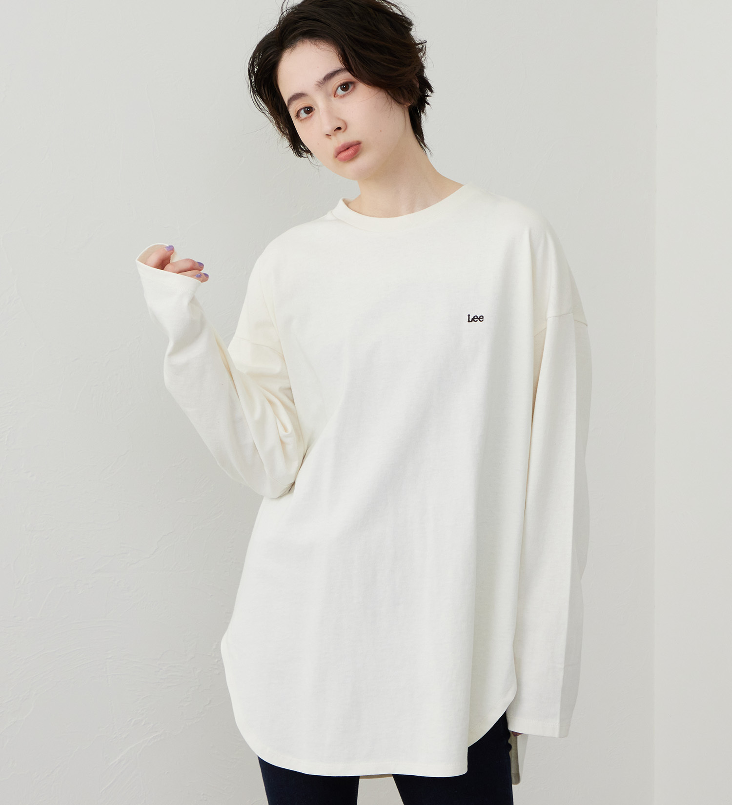 Lee(リー)のラウンドヘム ロングスリーブTシャツ|トップス/Tシャツ/カットソー/レディース|ホワイト