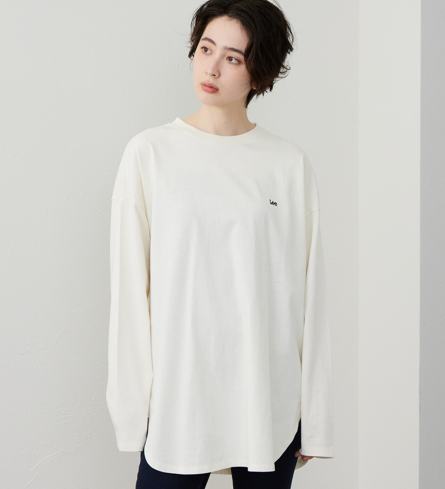 Lee(リー)のラウンドヘム ロングスリーブTシャツ|トップス/Tシャツ/カットソー/レディース|ホワイト